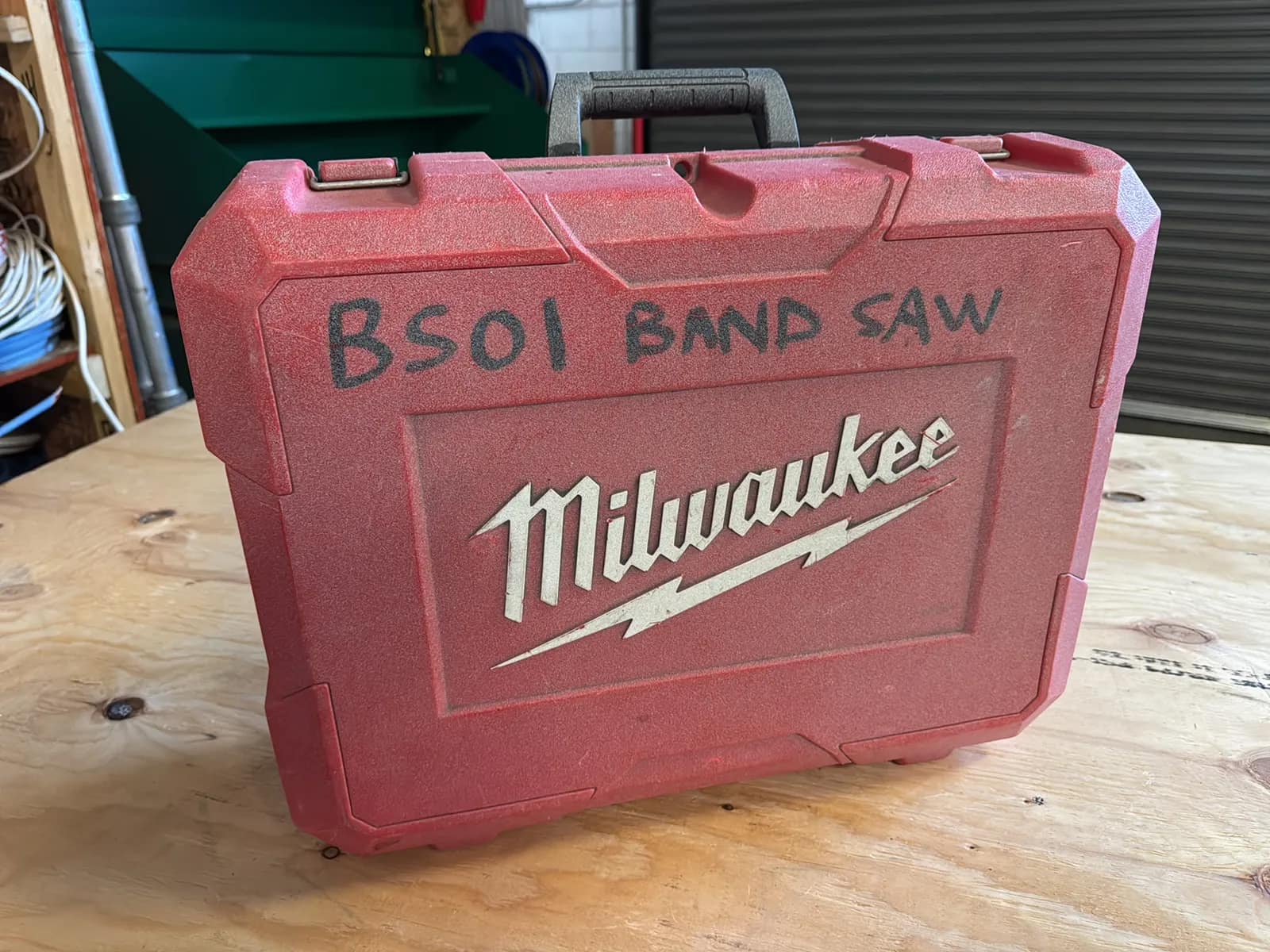 Milwaukee BS01 Band Saw, photo 2 of 9