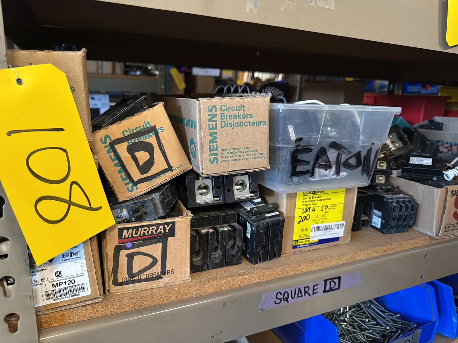 contents-of-1-shelf-assorted-hardware-circuit-breakers-and-more-mu79jzyr