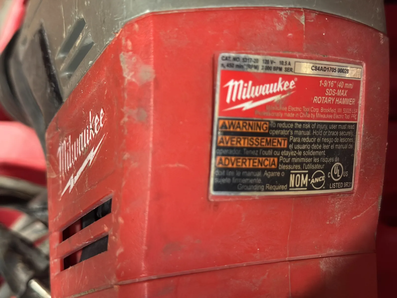 Milwaukee 1-9/16” SDS-Max Rotary Hammer, photo 5 of 6