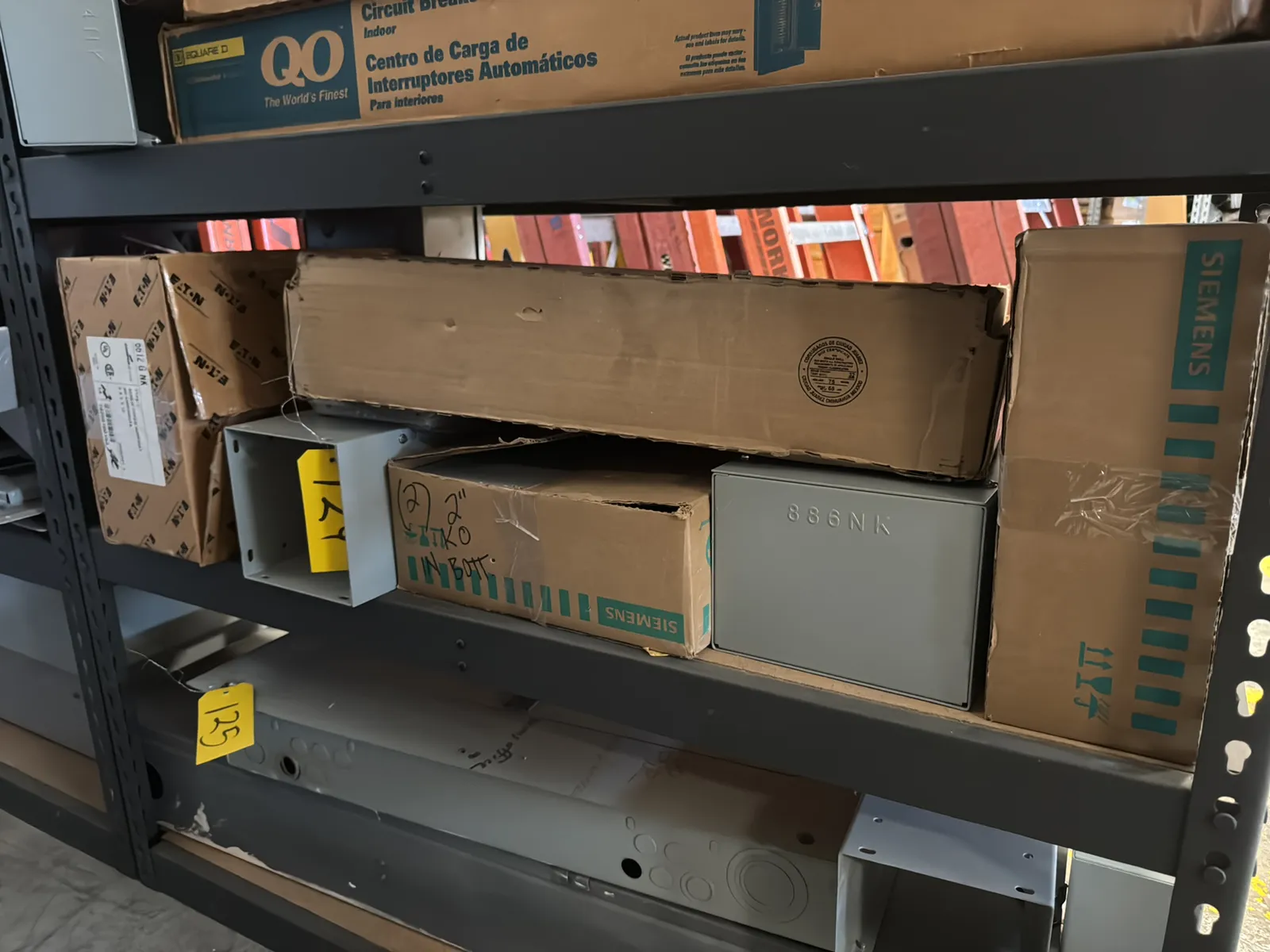 contents-of-1-shelf-assorted-electrical-boxes-mu79tiep