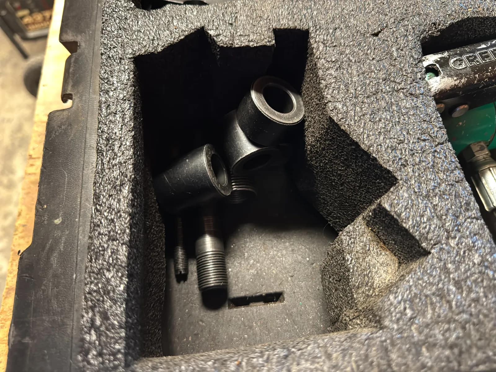 GreenLee Hydraulic Punch Driver Set, photo 9 of 9
