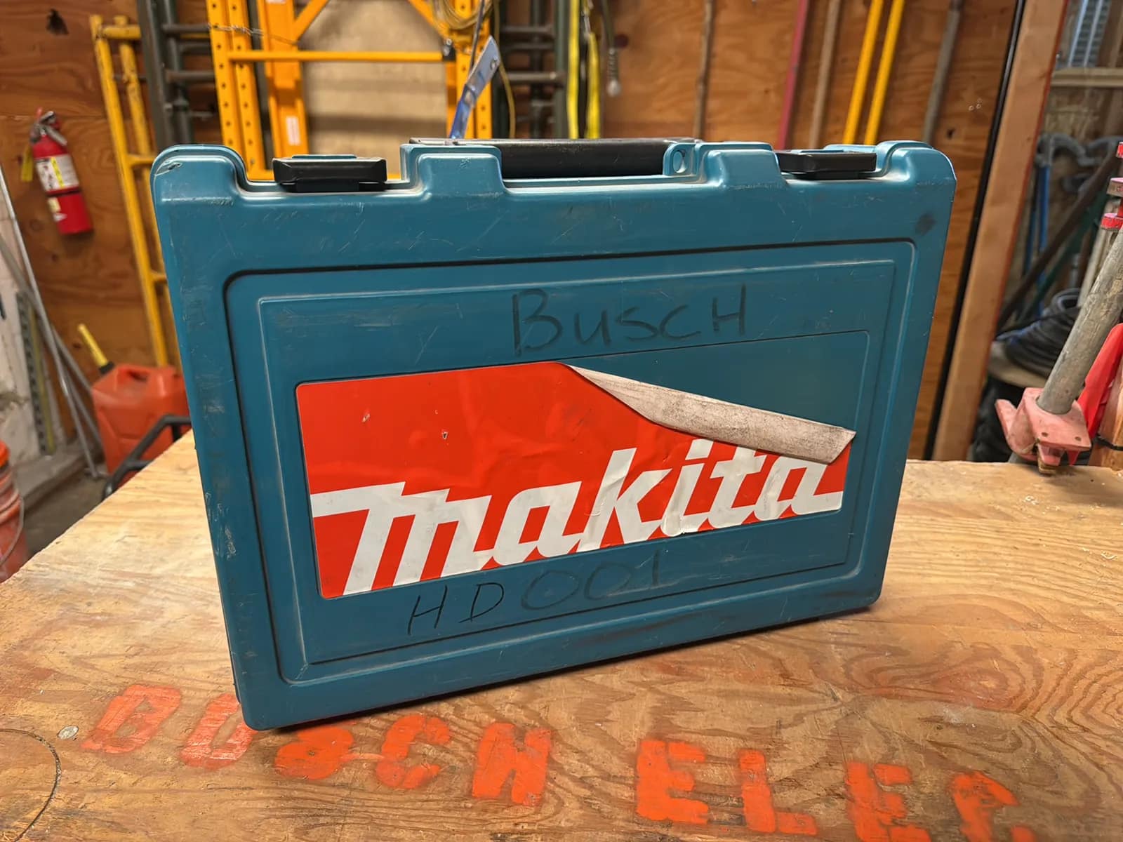 Makita 3/4” Hammer Drill HP2050, photo 2 of 9