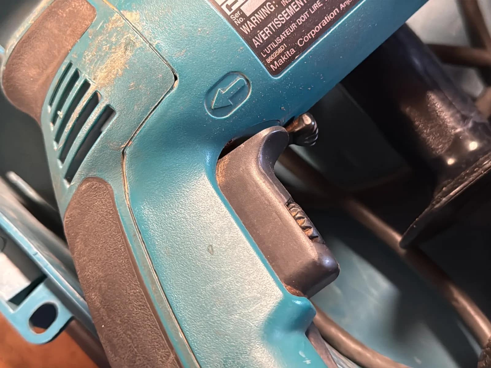 Makita 3/4” Hammer Drill HP2050, photo 9 of 9