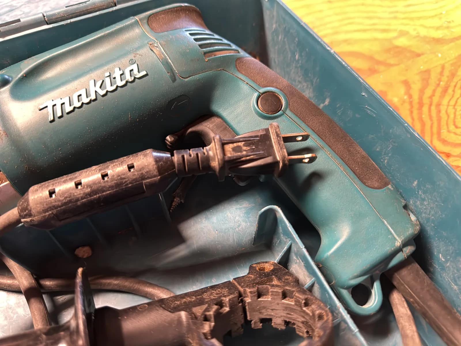 Makita 3/4” Hammer Drill HP2050, photo 6 of 9