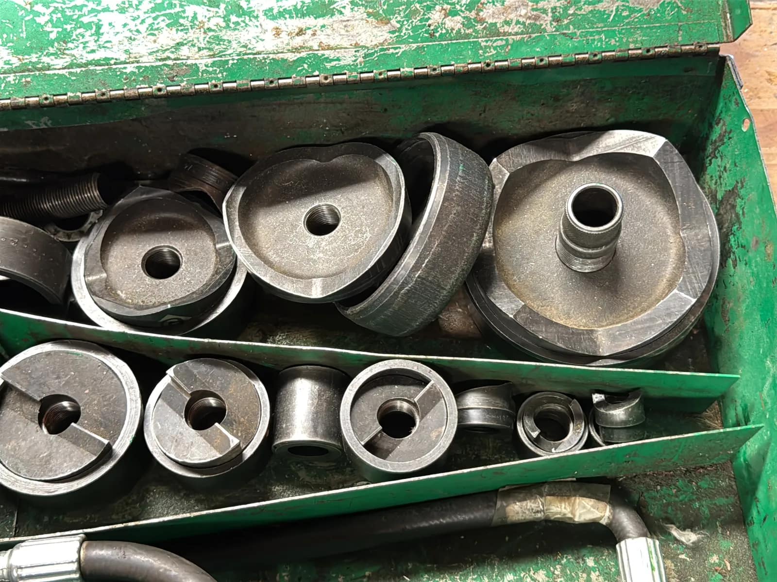GreenLee 767 Hydraulic Punch Out Kit, photo 4 of 6