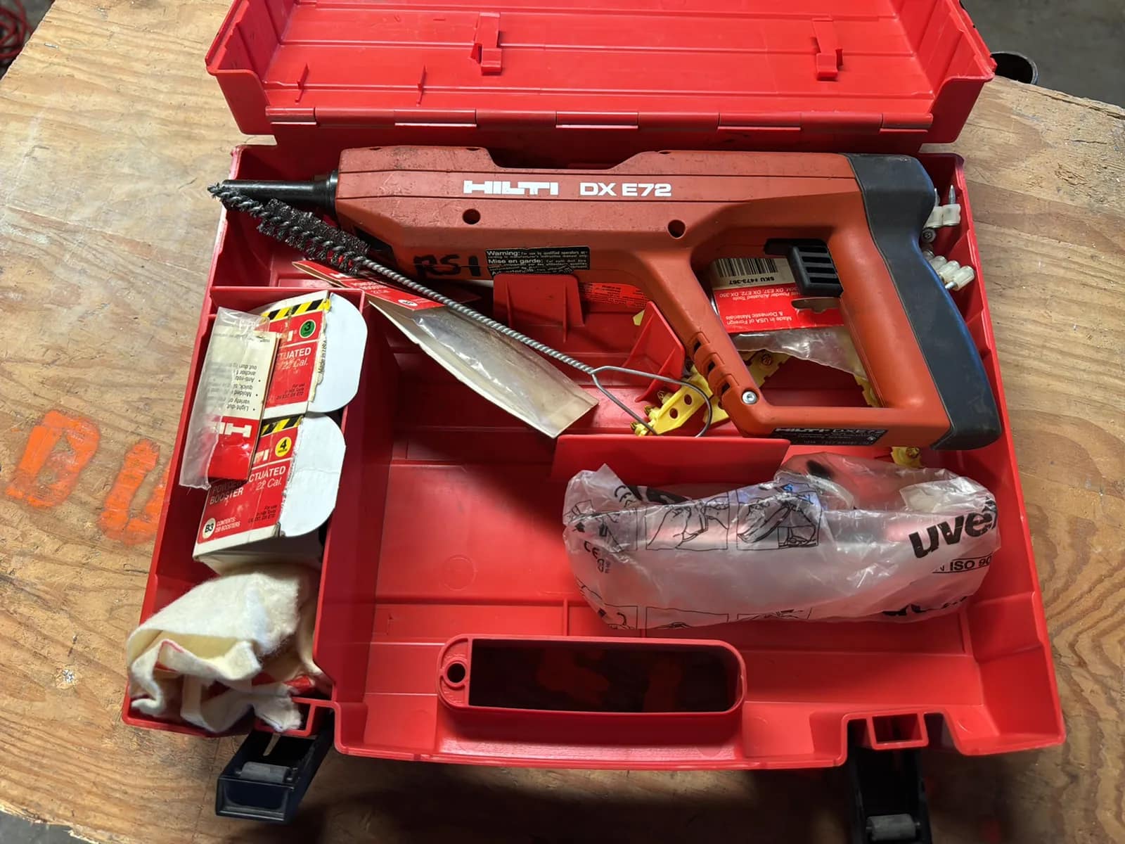 Hilti Powder Actuated Fastener DXE72, photo 1 of 8