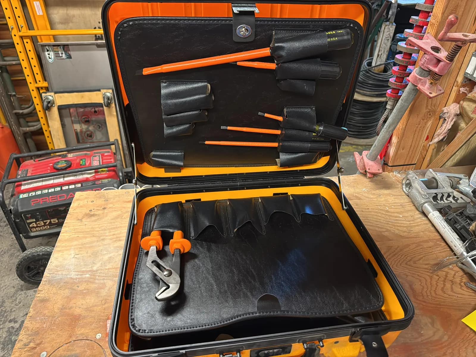 klein-lineman-tool-kit-with-carry-case-72936a