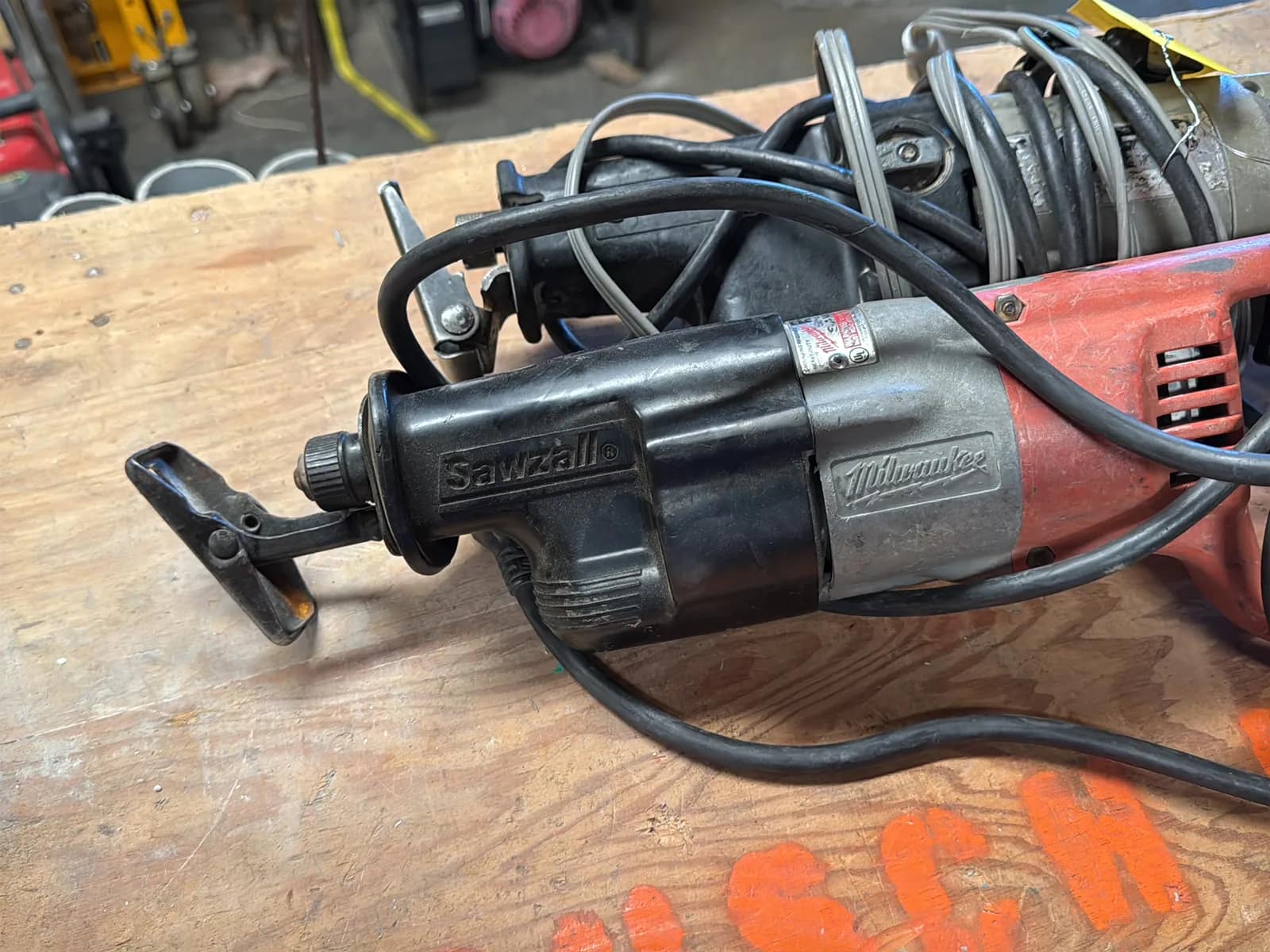 (2) Reciprocating Saws, photo 2 of 8