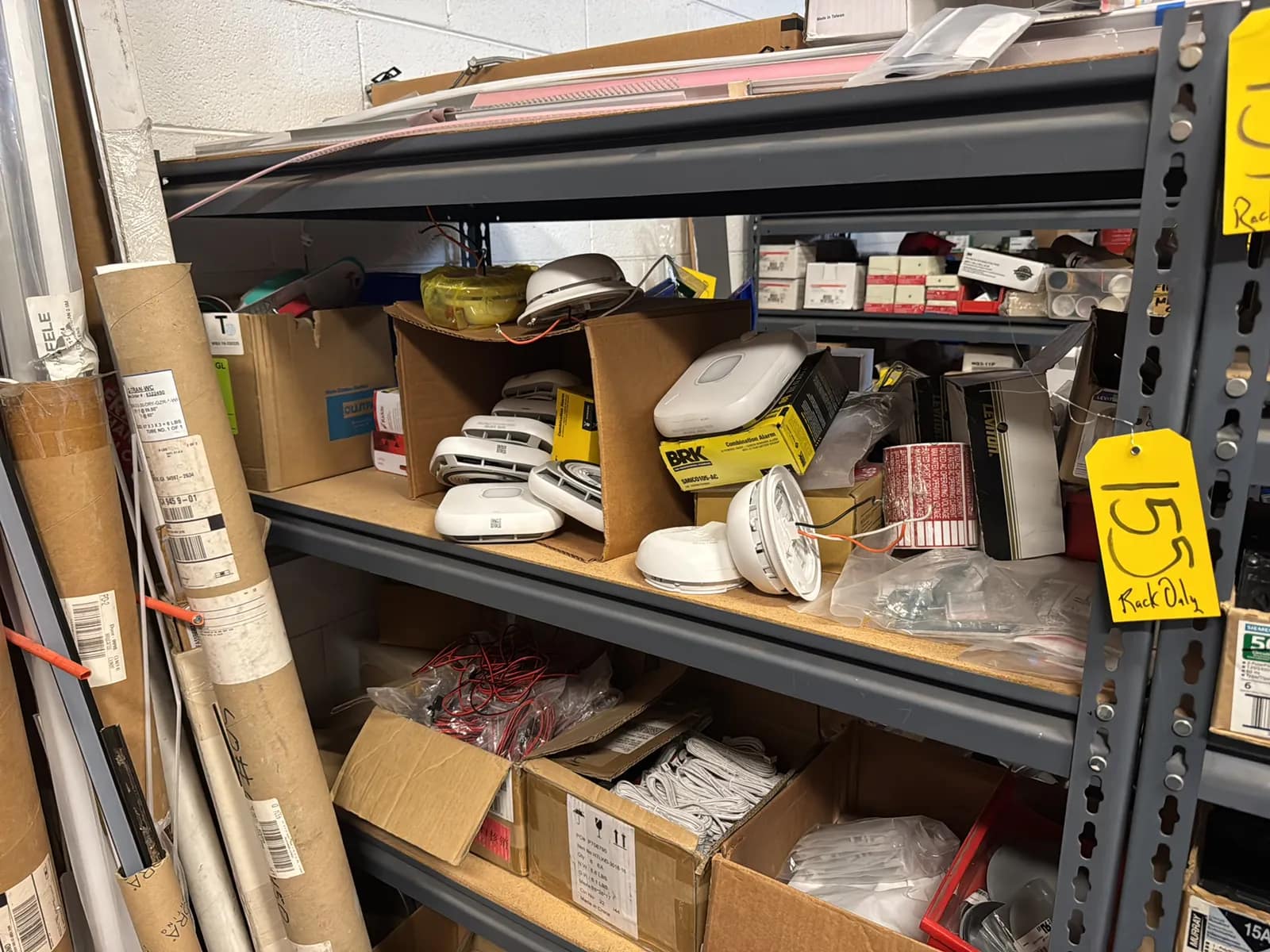 metal-adjustable-shelving-unit-contents-not-included-mu94mtjr