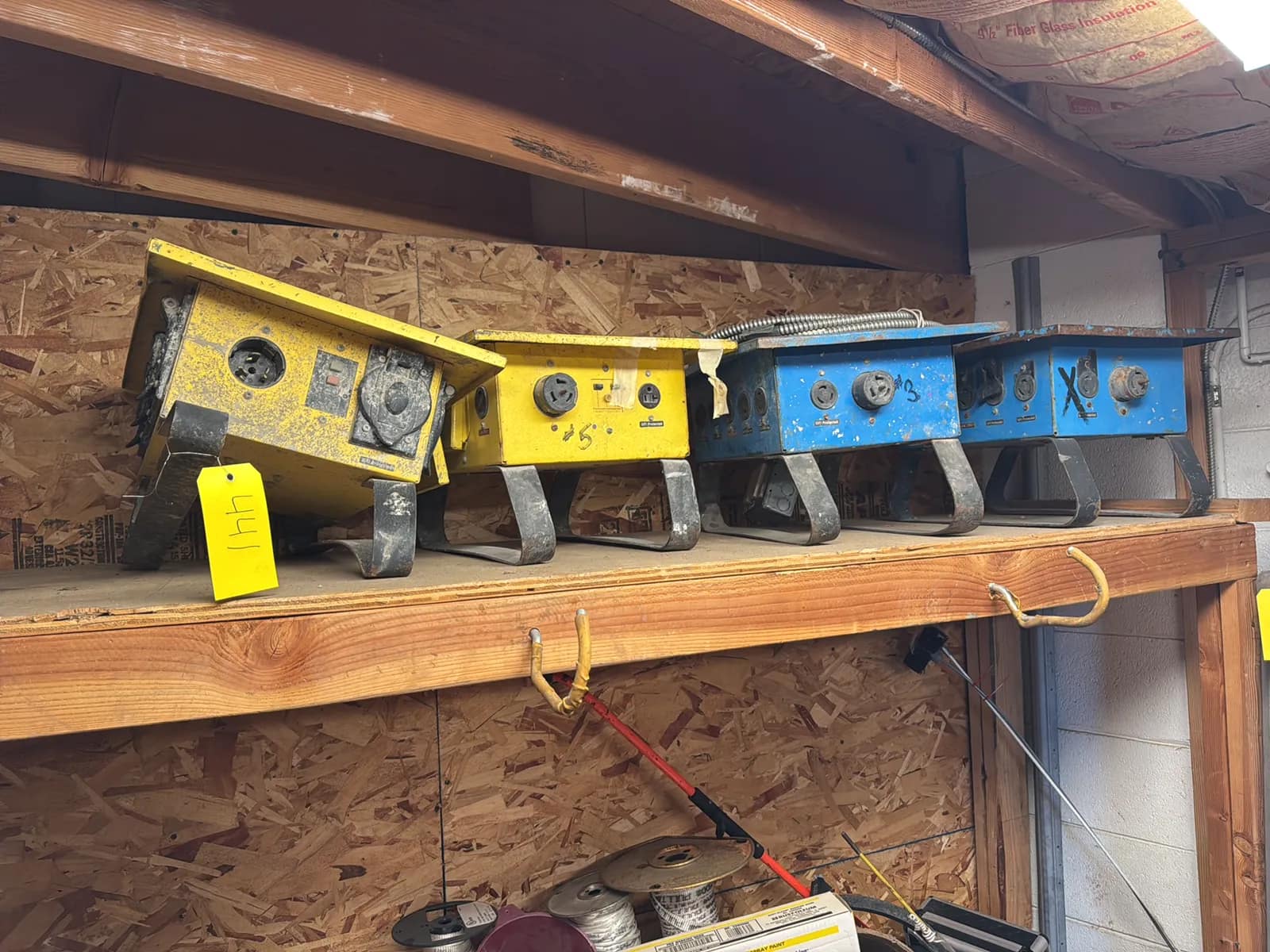 4-power-distribution-units-b58b80