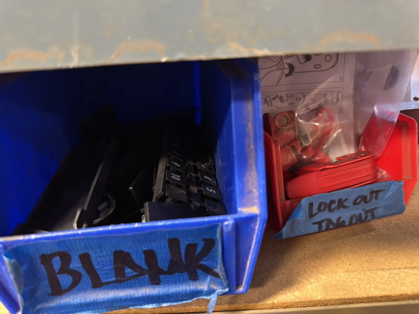 Contents Of (1) Shelf: Assorted Electrical Supply, Circuit Breakers, And More, photo 5 of 7