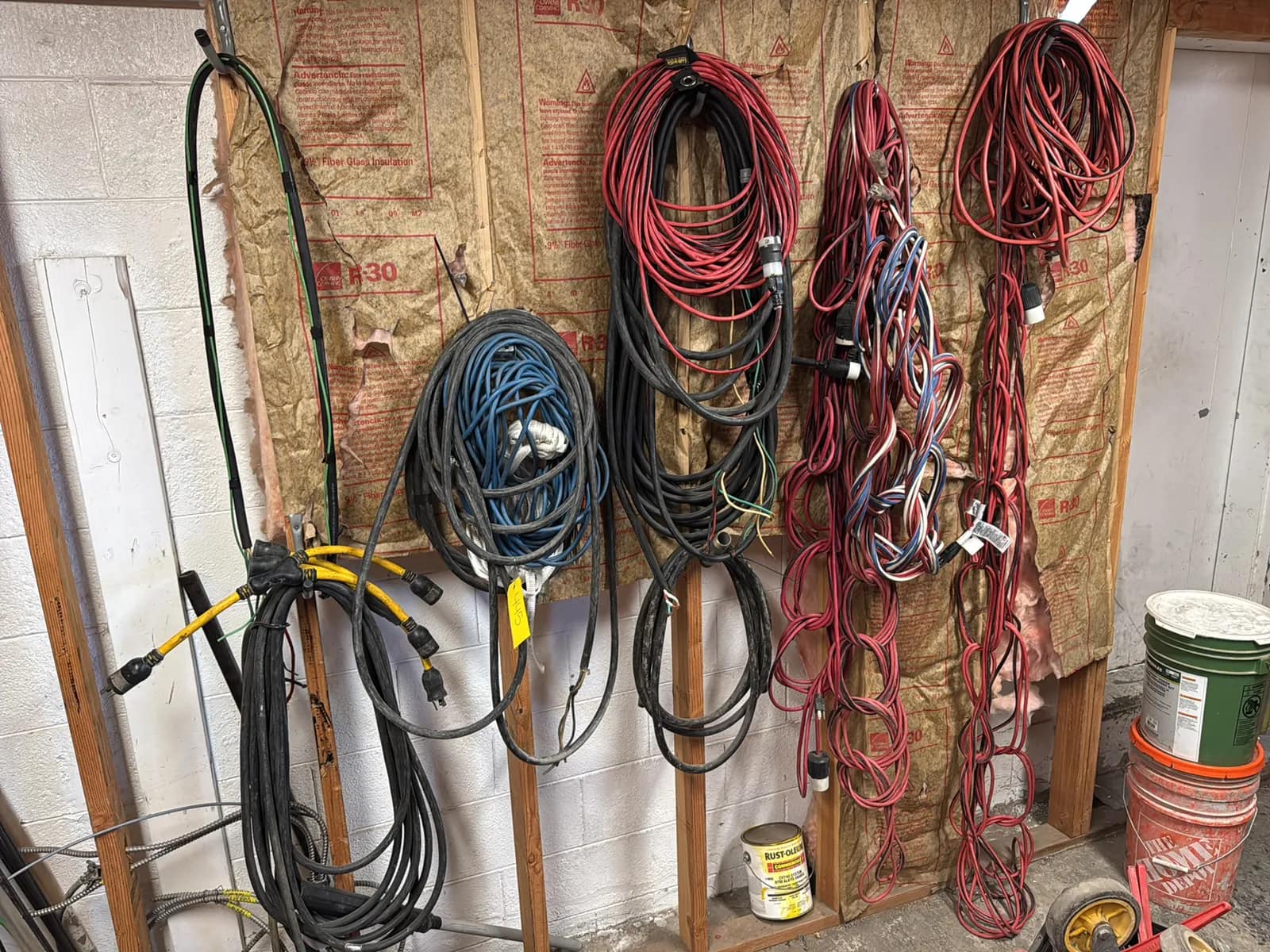 contents-of-wall-extension-cords-866c6d