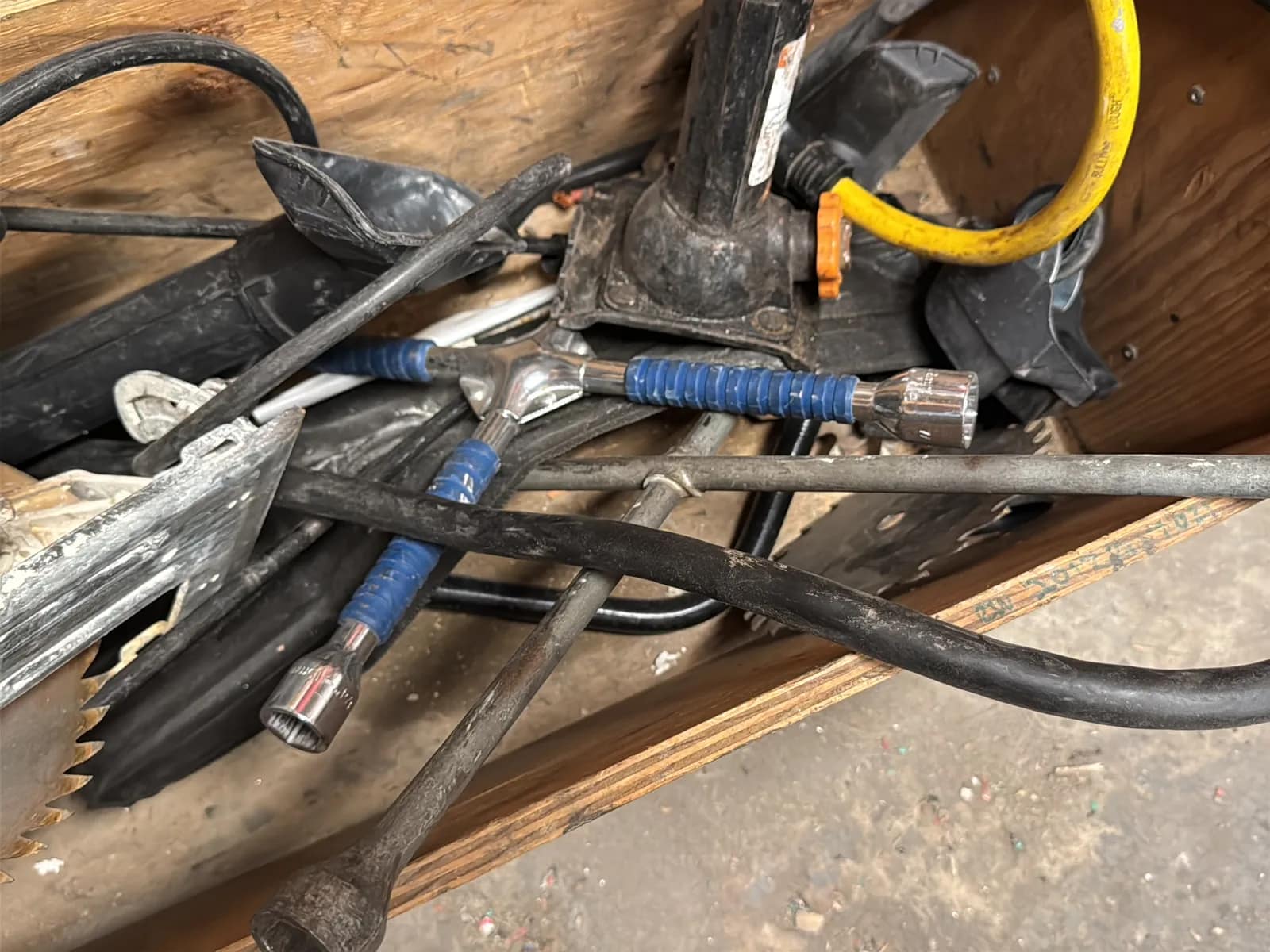 Crate And Contents: Saw, Star Wrenches, And Bottle Jack, photo 5 of 8