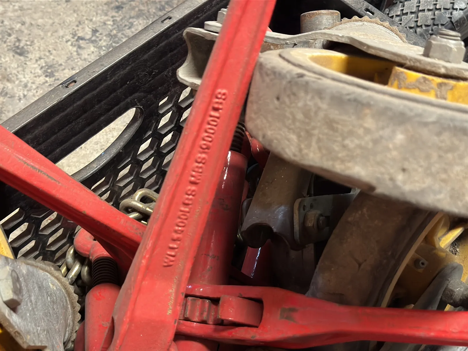Crate And Contents: Chain Binders, Heavy Duty Large Casters, photo 6 of 6