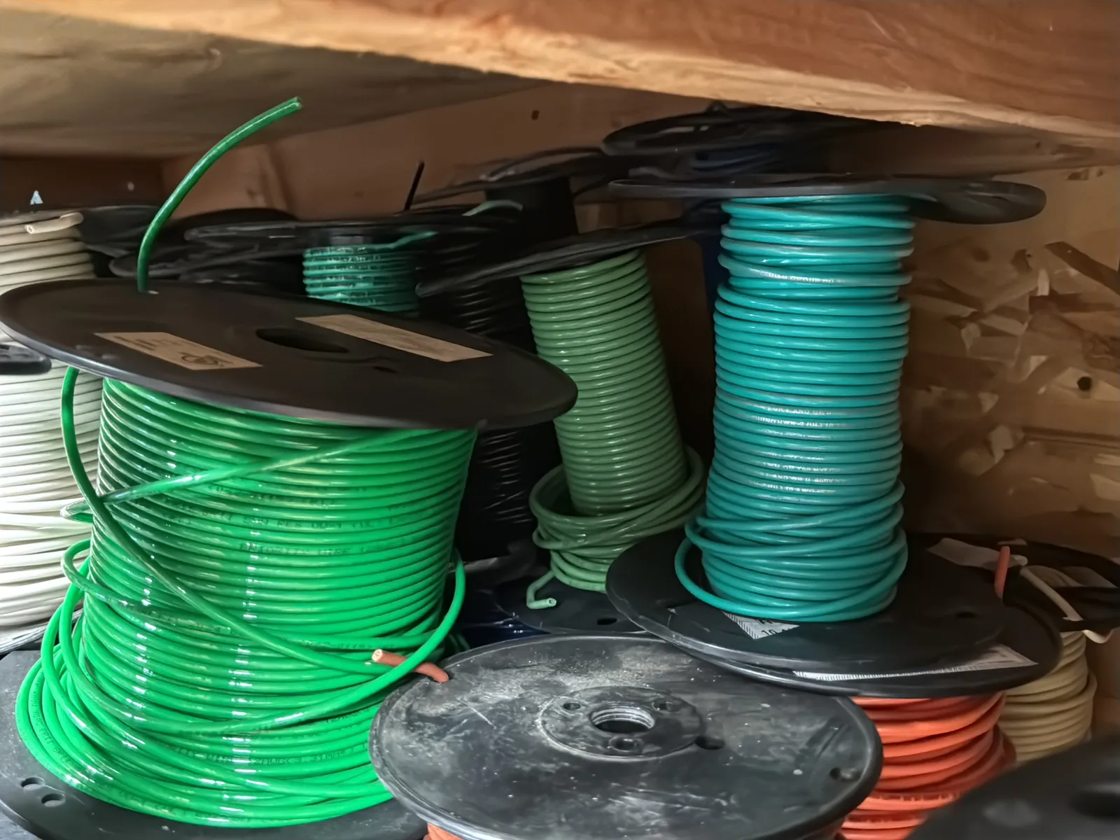 Contents Of (1) Shelf: Assorted Wire, photo 16 of 16