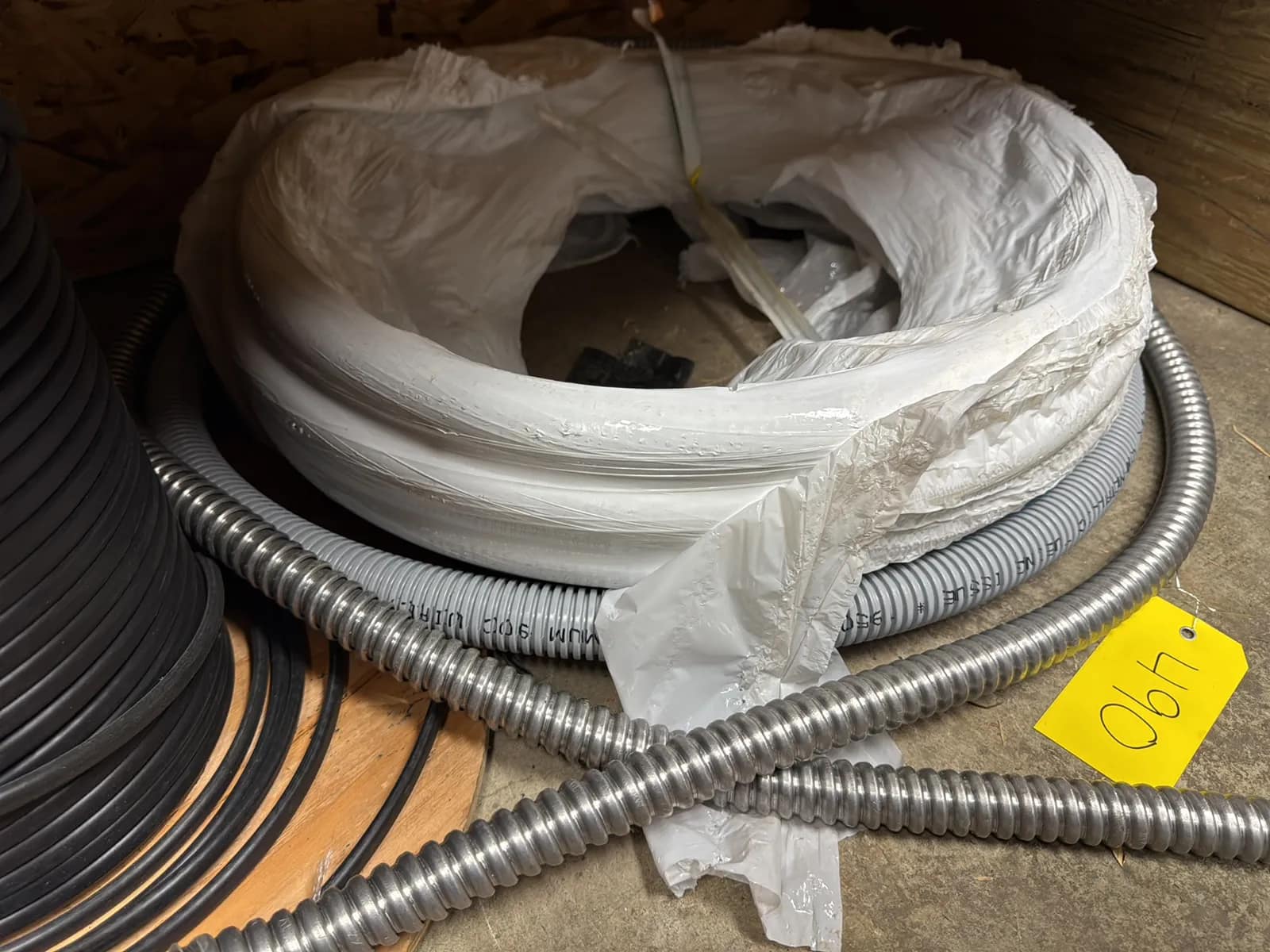 Contents Of (1) Shelf: Assorted Wire And Conduit, photo 2 of 4