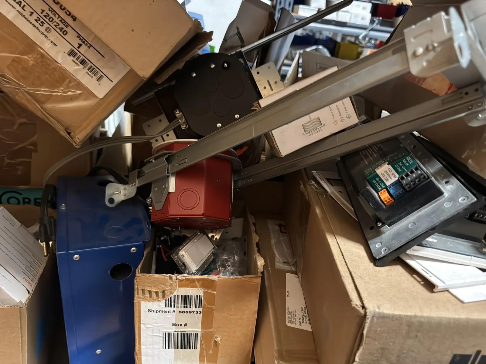 Contents Of (1) Shelf: Recessed Lighting, Assorted Switches And More, photo 11 of 15