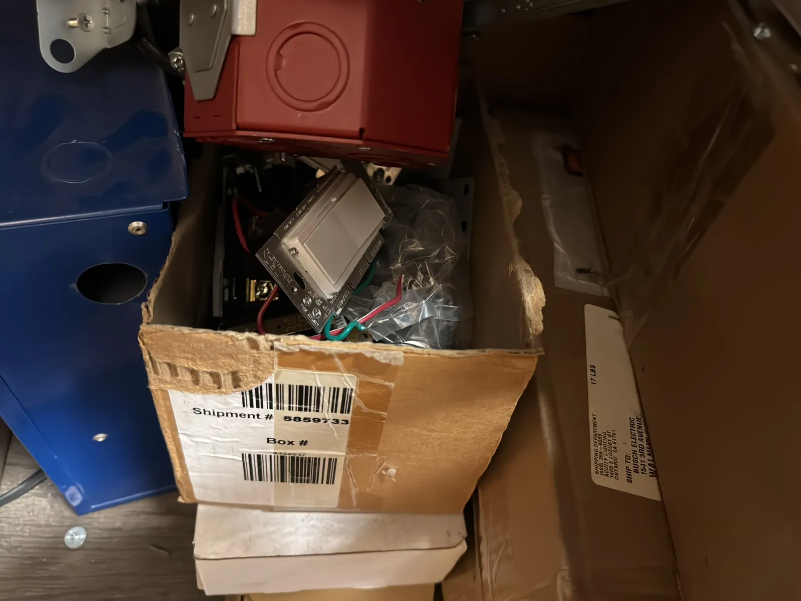 Contents Of (1) Shelf: Recessed Lighting, Assorted Switches And More, photo 15 of 15