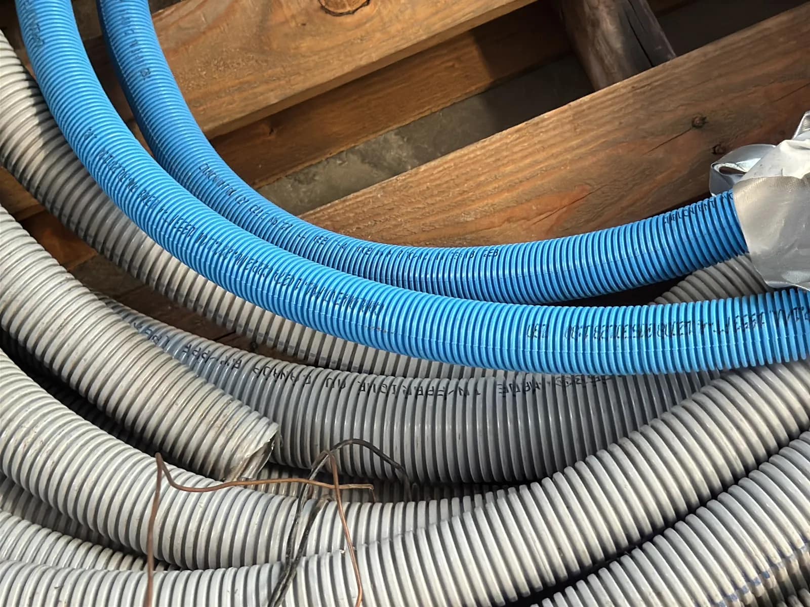 Contents Of Pallet: Plastic Conduit, photo 3 of 7