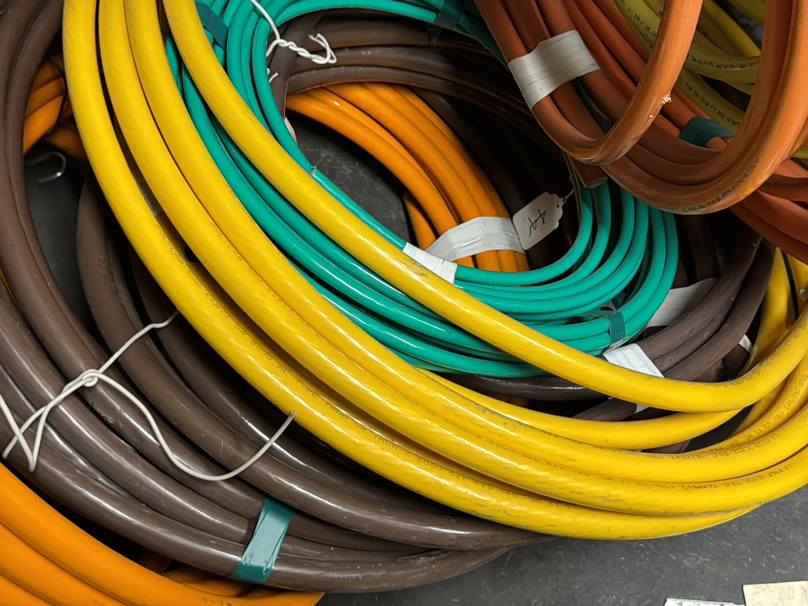 Contents Of (1) Shelf: Assorted Wire, photo 15 of 15