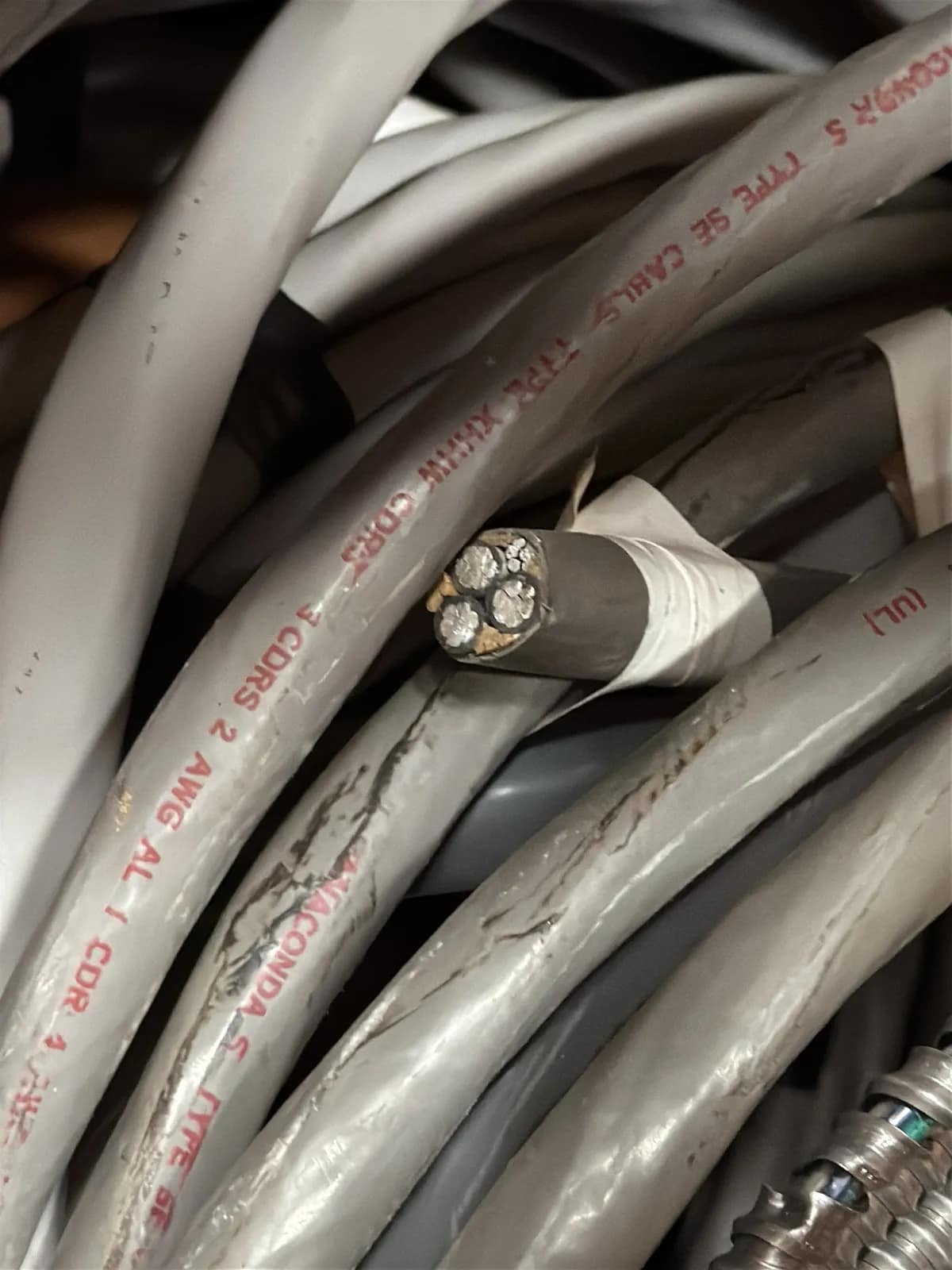 Contents Of (1) Shelf: Assorted Wire and Conduit, photo 3 of 7