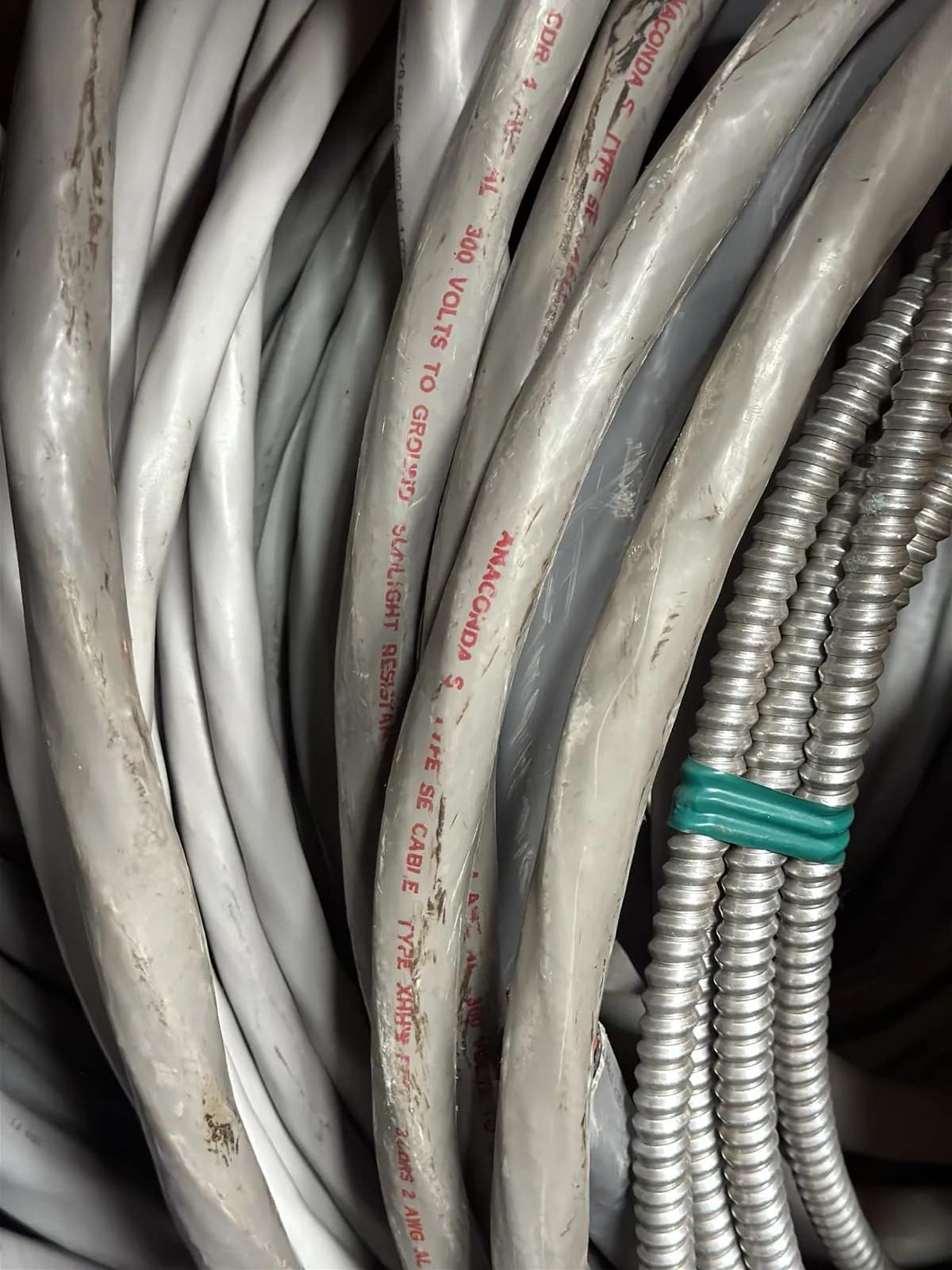 Contents Of (1) Shelf: Assorted Wire and Conduit, photo 2 of 7