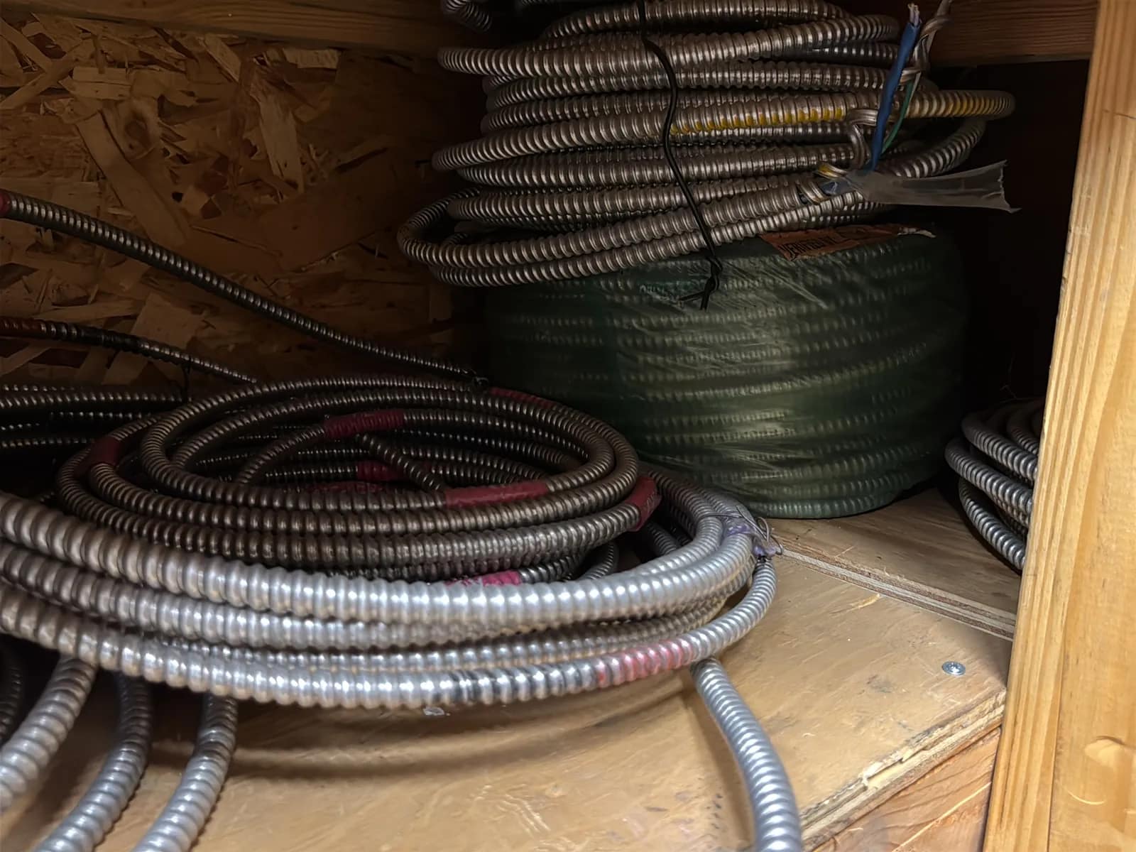 Contents Of (1) Shelf: Assorted Conduit, photo 9 of 9