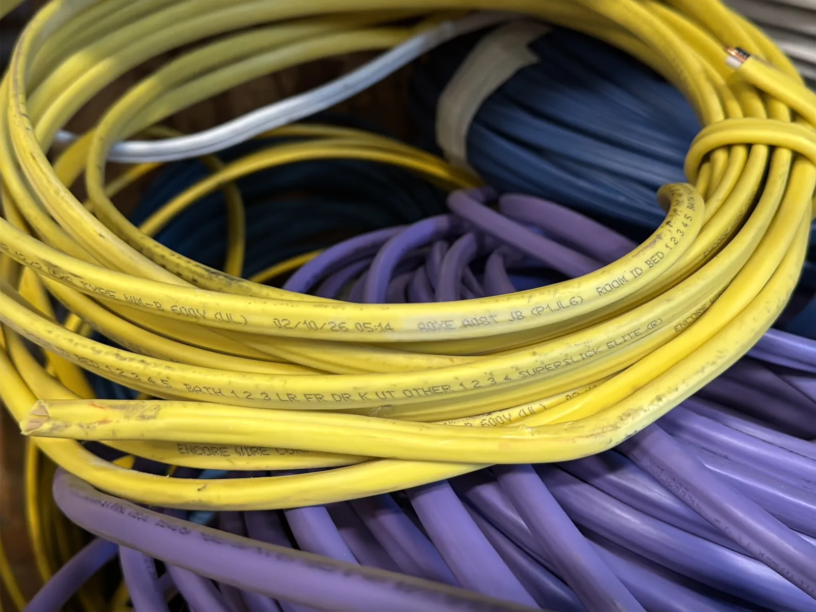 Contents Of (1) Shelf: Assorted Wire, photo 2 of 7