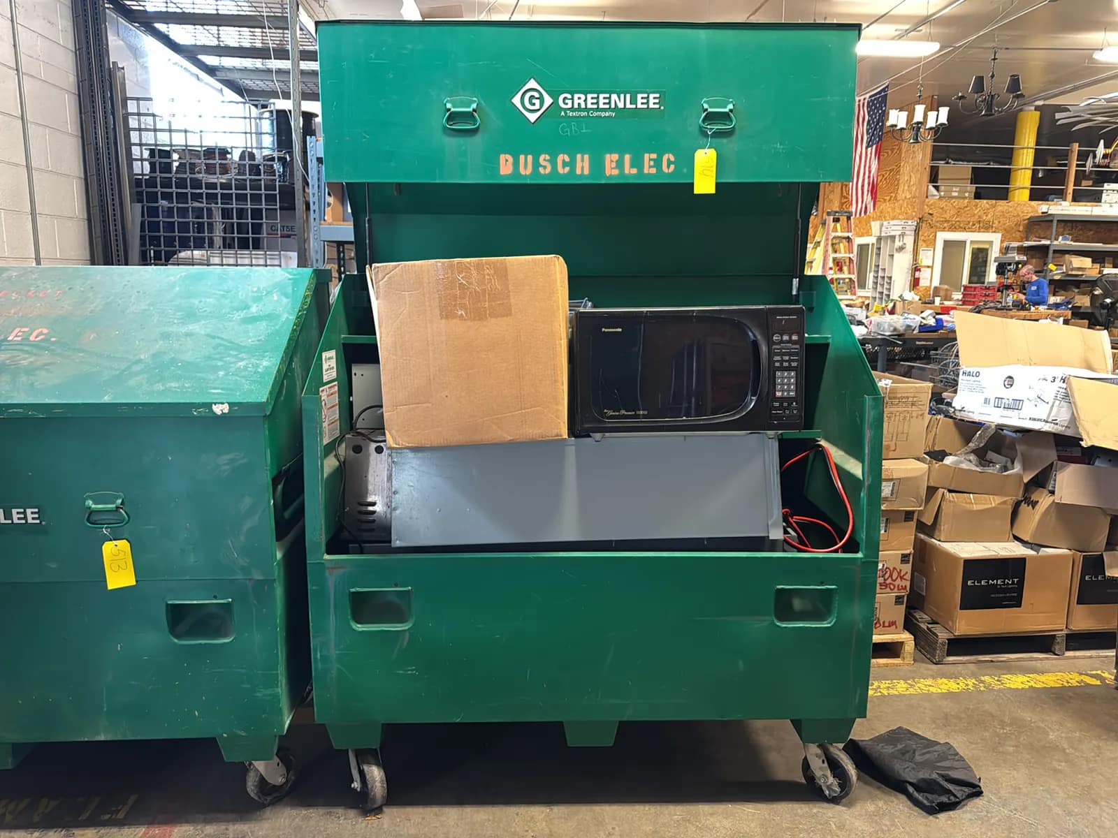 greenlee-rolling-slant-top-job-chest-with-contents-lighting-brackets-microwave-jumper-cables-electrical-boxes-bd3622