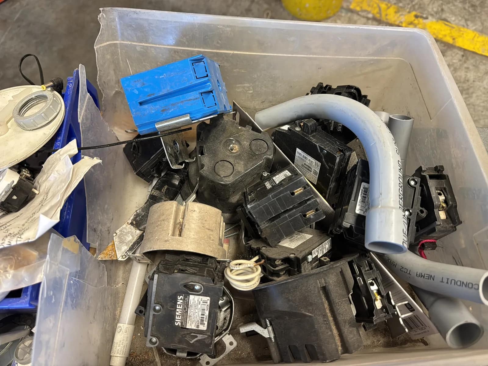 Haulmaster Rolling Cart And Contents: Electrical Supply, Breaker Switches, Light Fixture Boxes, And Cover Plates And Berger Tripod, photo 10 of 22