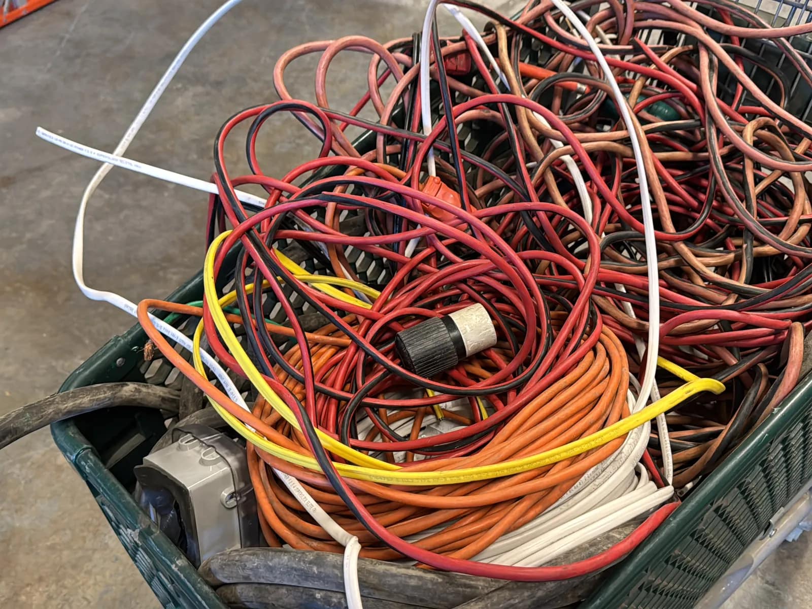 Cart And Contents: Extension Cords, photo 4 of 8