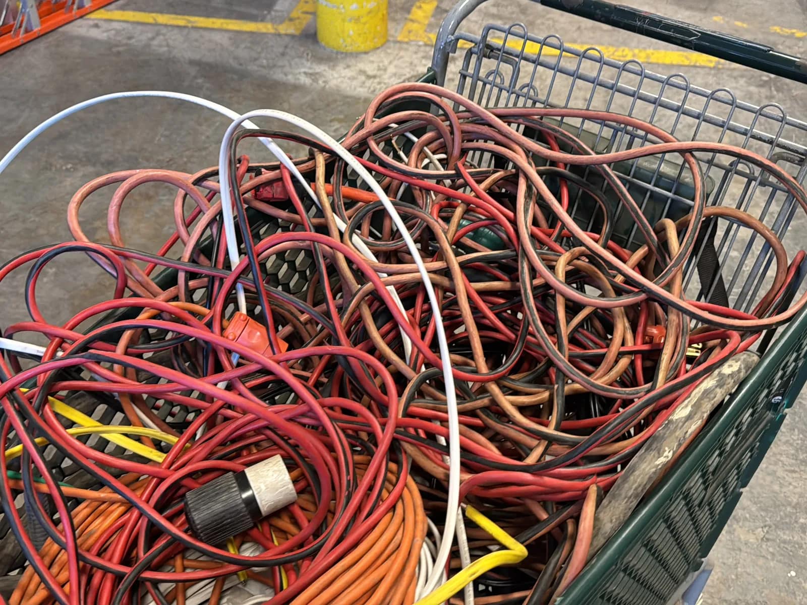 Cart And Contents: Extension Cords, photo 5 of 8