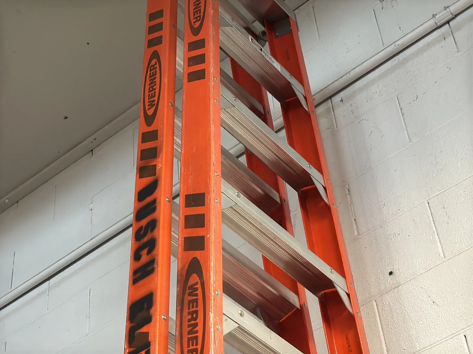 Werner 14’ Fiberglass Ladder, photo 8 of 8