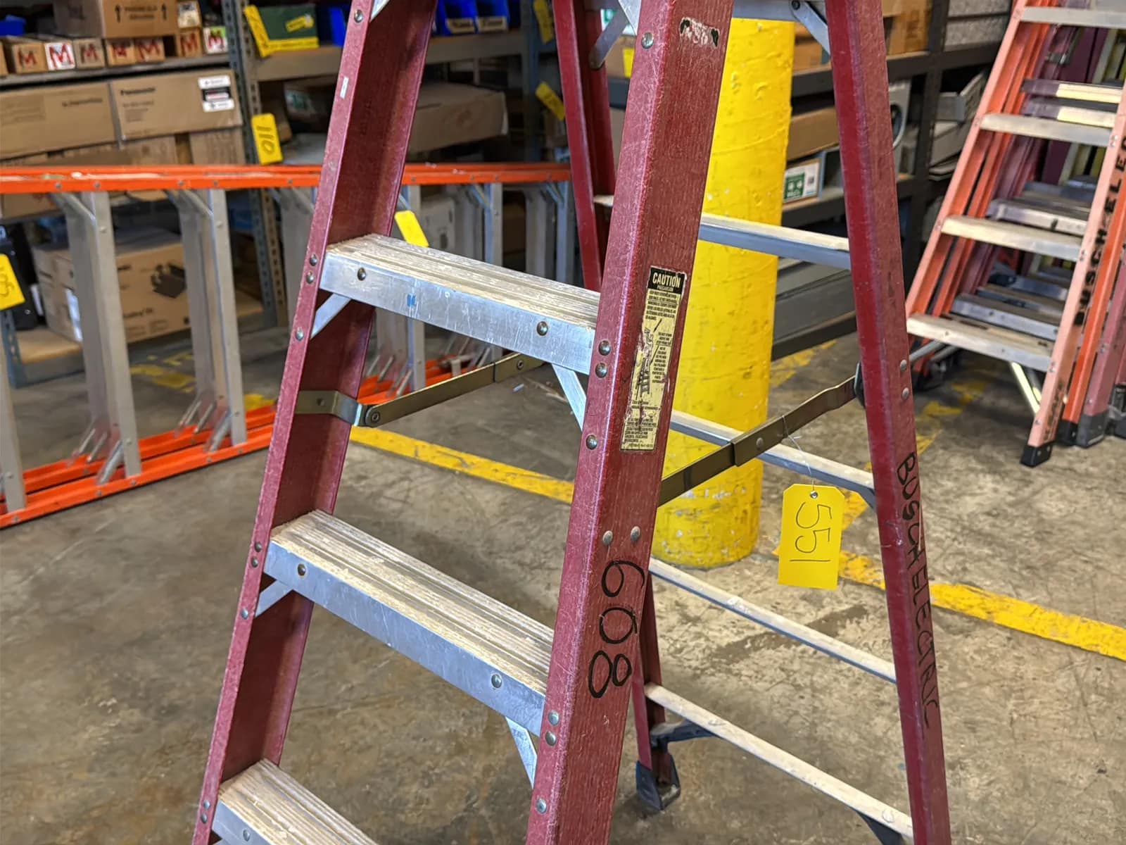 Werner 6’ Fiberglass Ladder, photo 3 of 6