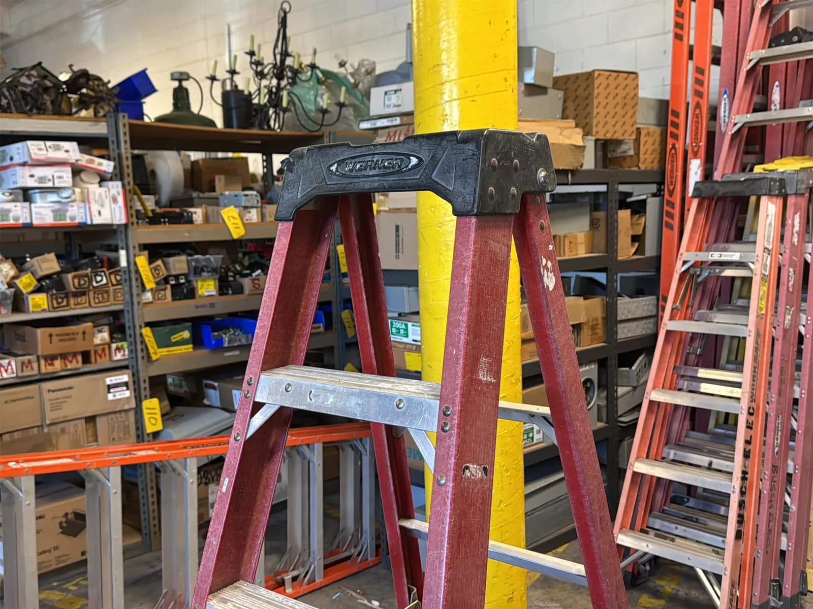 Werner 6’ Fiberglass Ladder, photo 2 of 6