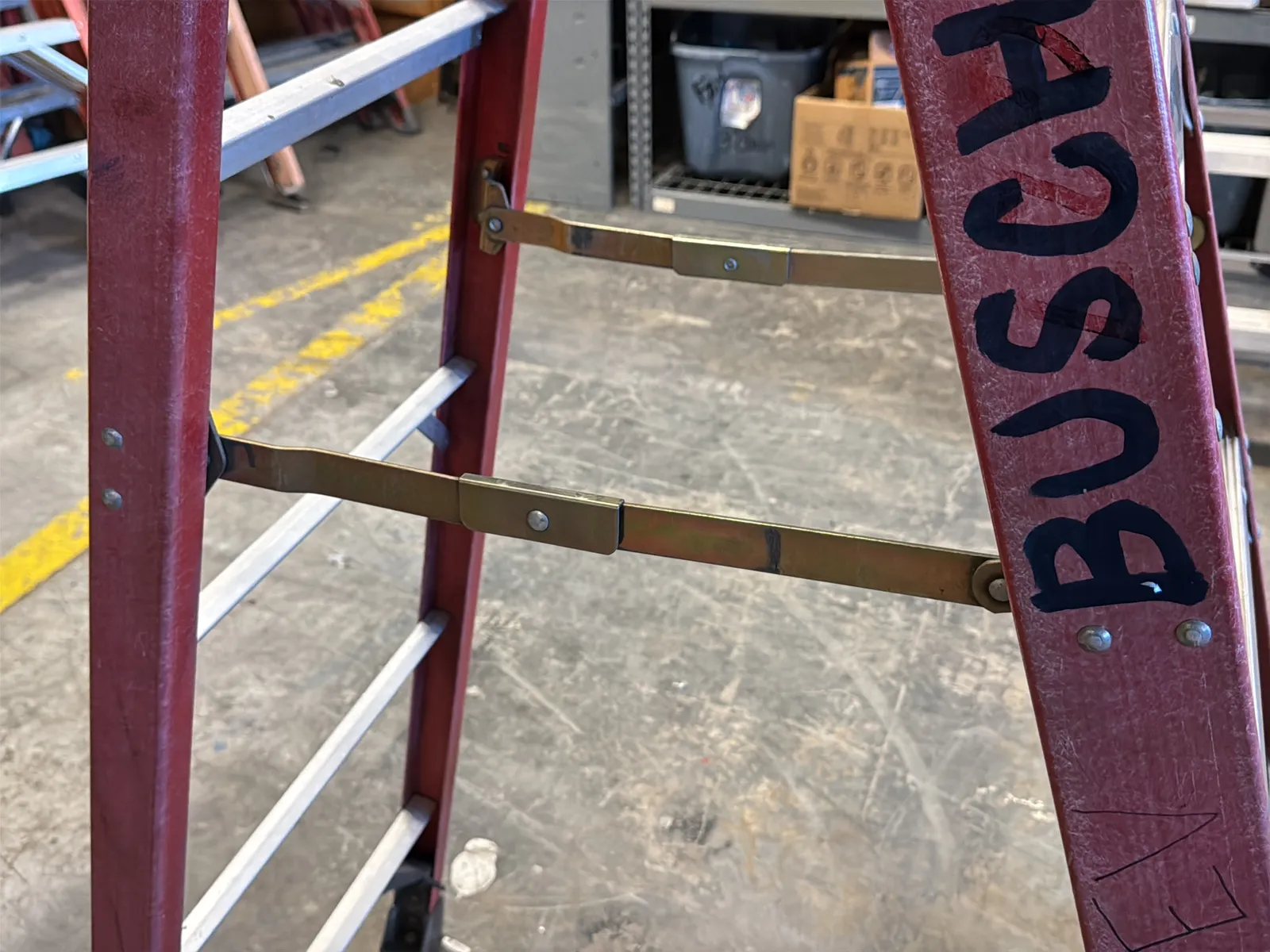 Werner 6’ Fiberglass Ladder, photo 6 of 6