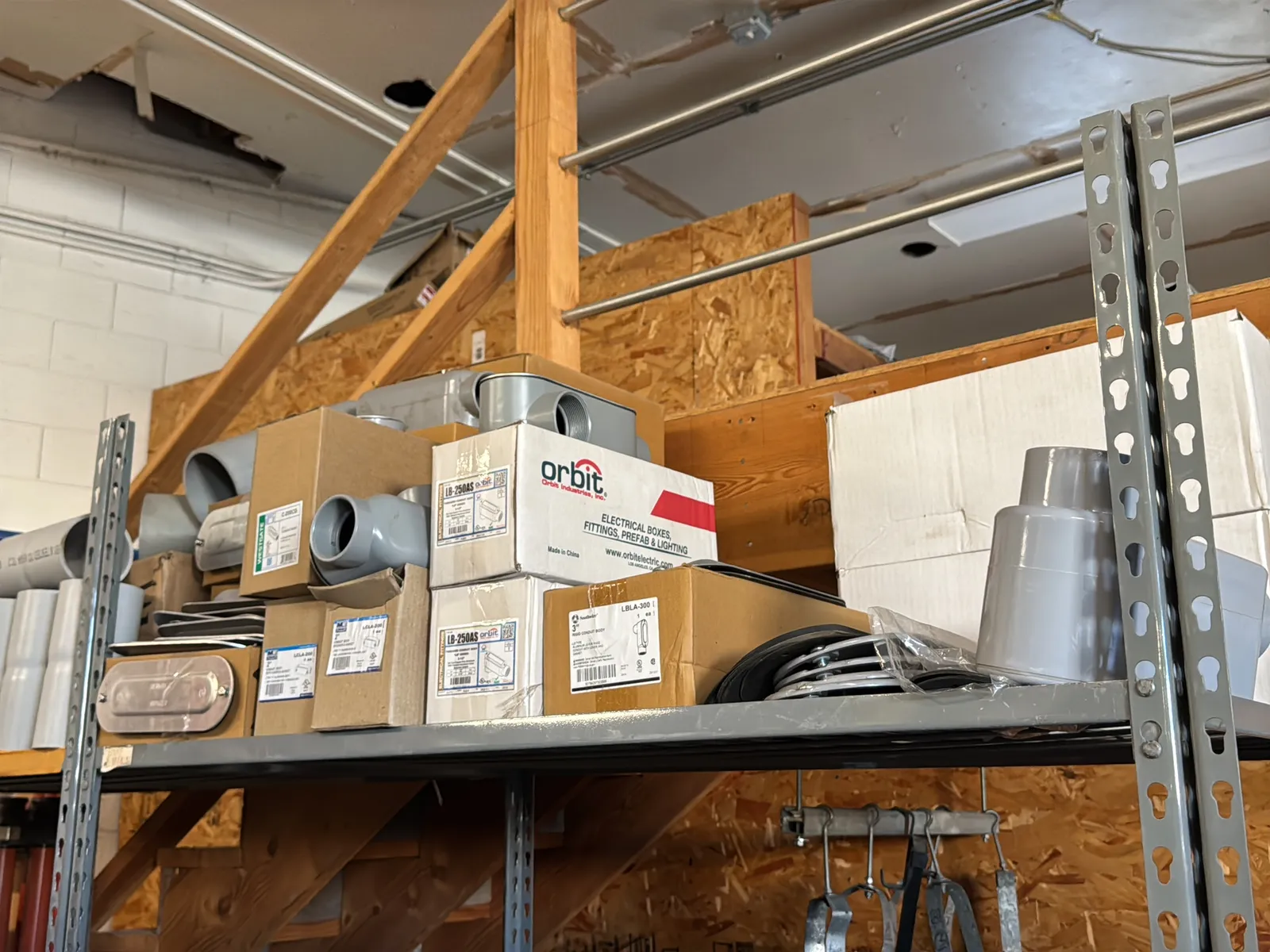 Contents Of (1) Rack: Assorted PVC Conduit (Rack NOT Included), photo 2 of 16
