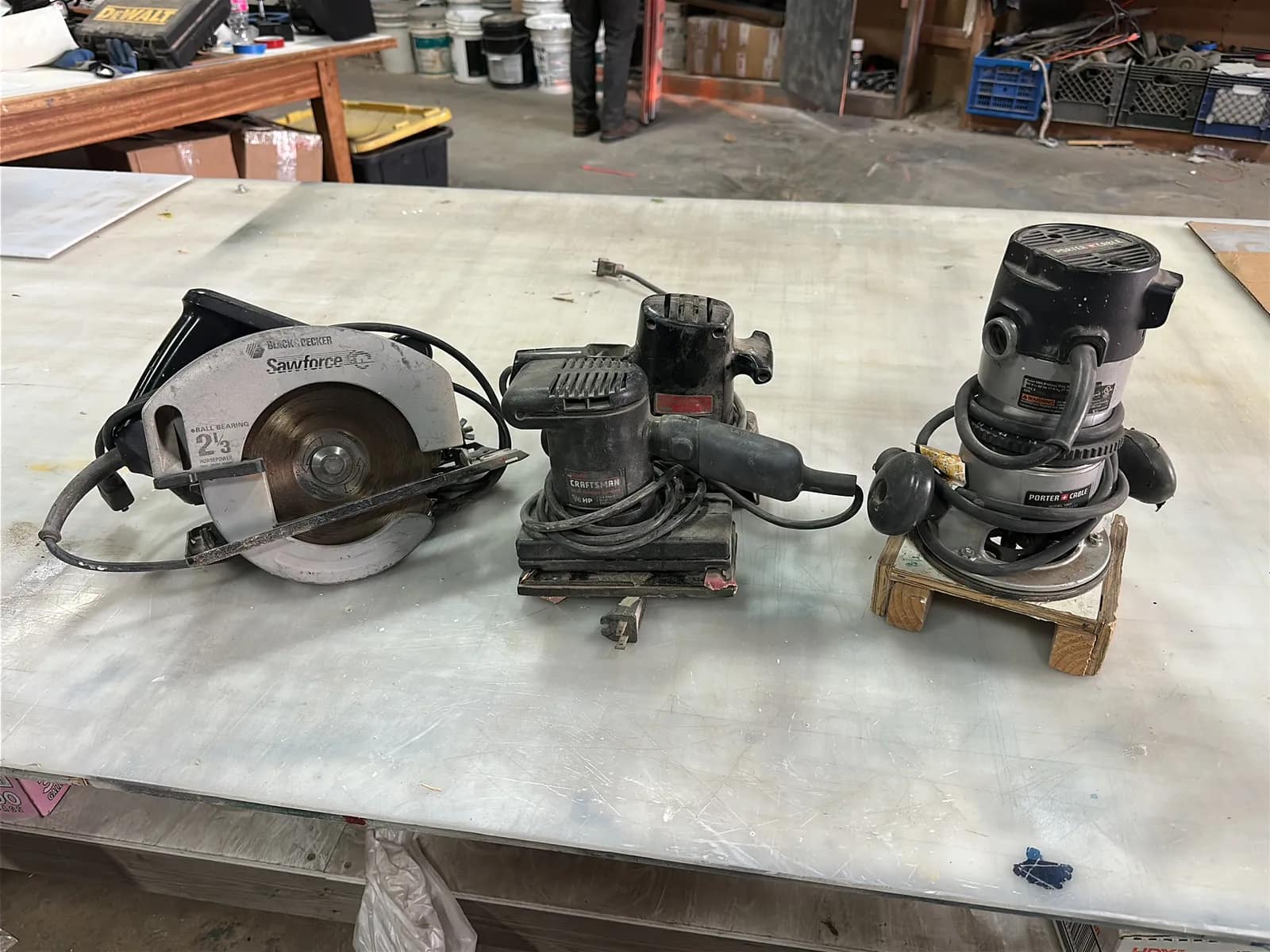 black-and-decker-circular-saw-2-craftsman-sanders-and-porter-cable-router-a7a5b7
