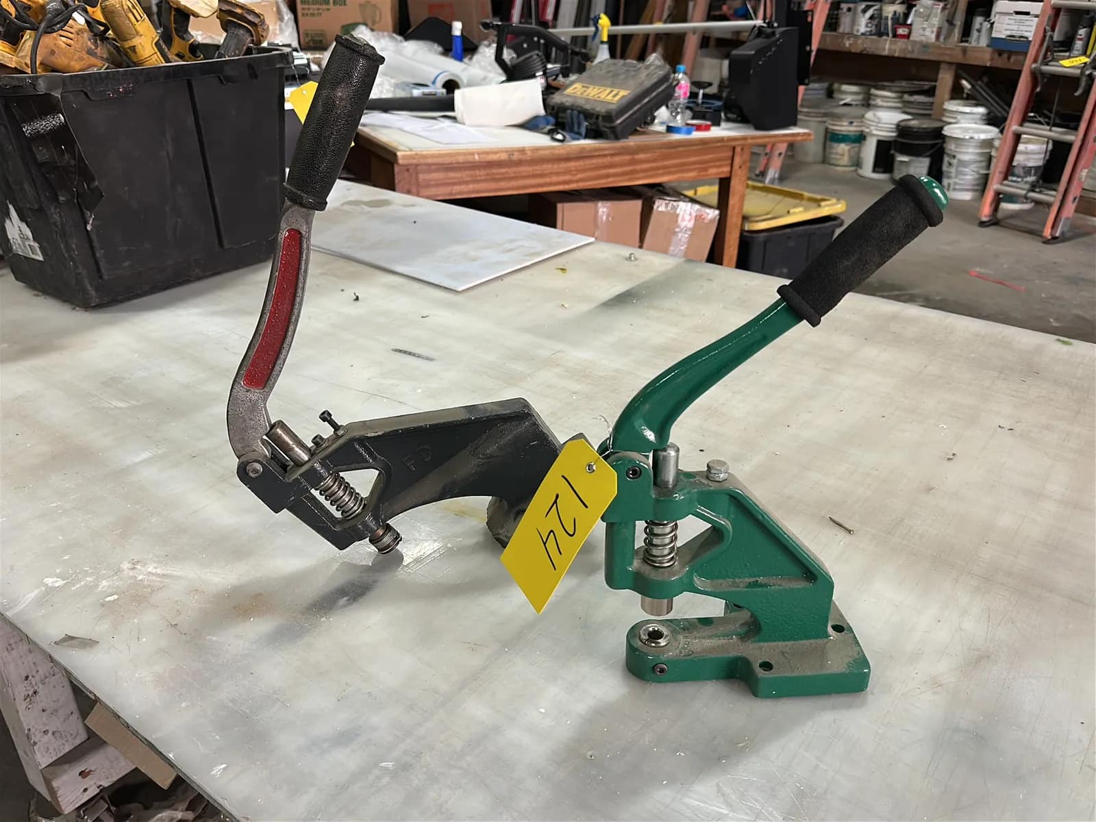 2-grommet-setters-7b483f