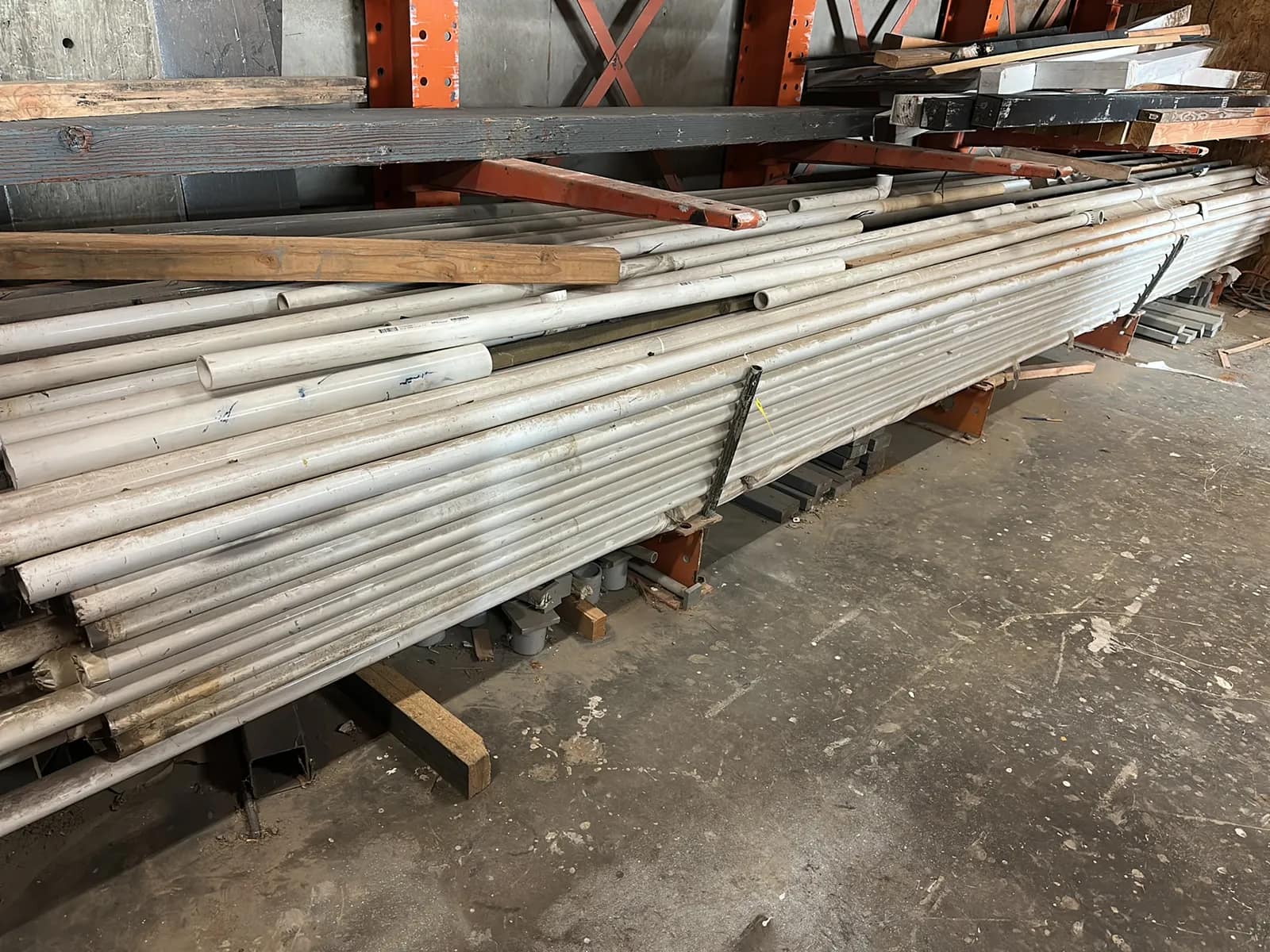 bulk-lot-assorted-steel-pipe-5041a8