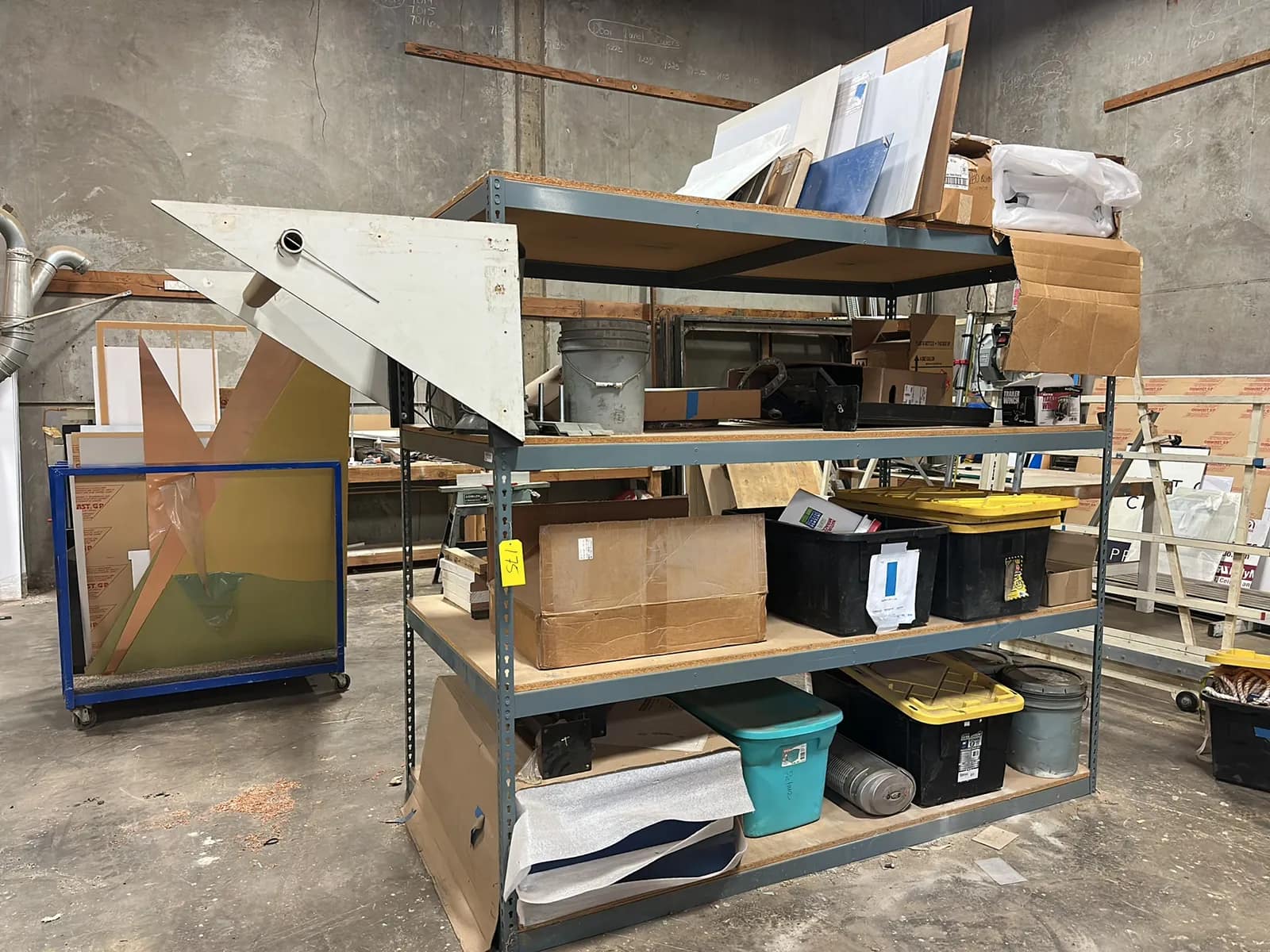 7-storage-rack-with-contents-included-a1b077