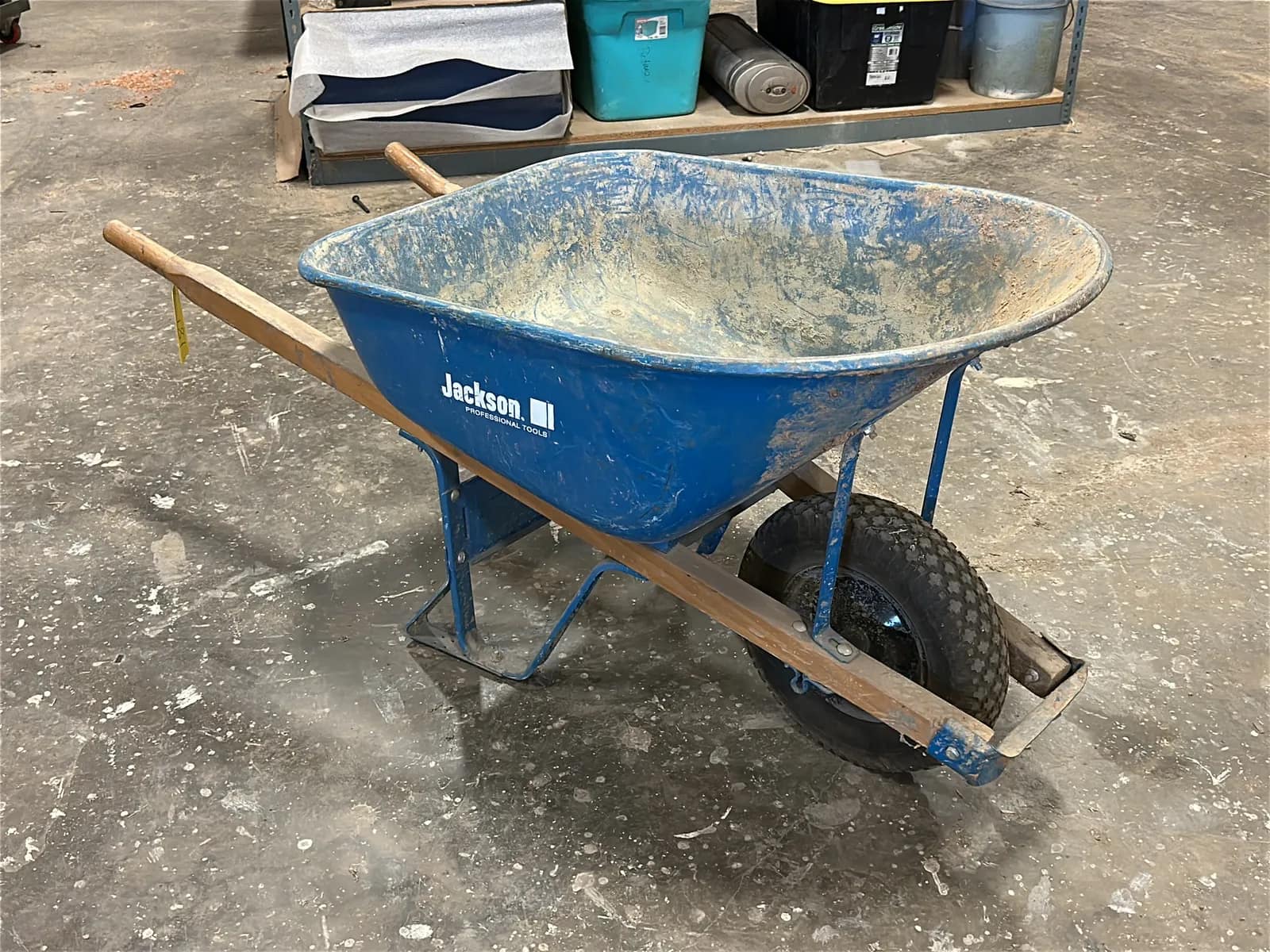 jackson-wheelbarrow-6d8a3f