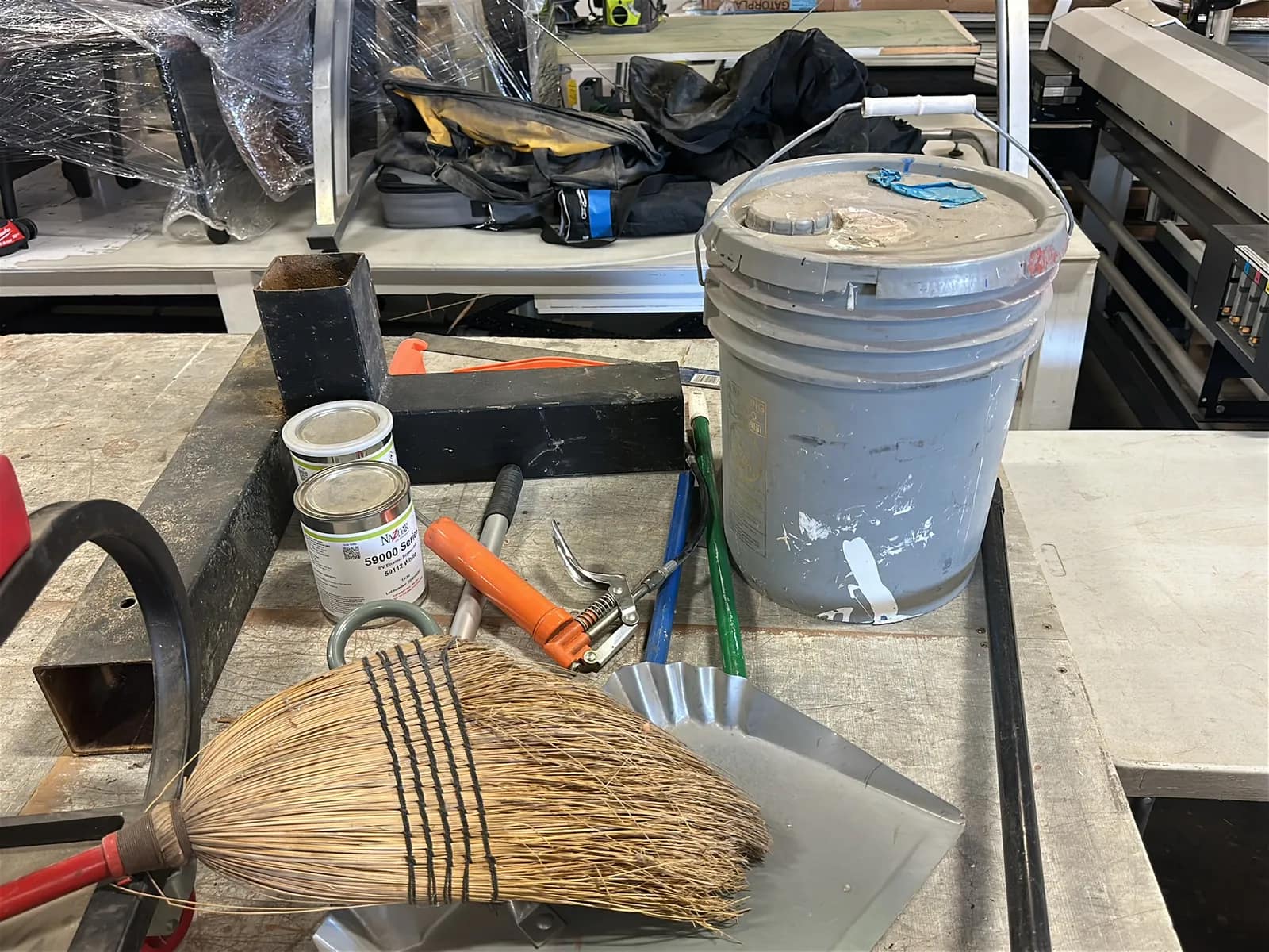 Work Table With Contents Included, photo 9 of 9
