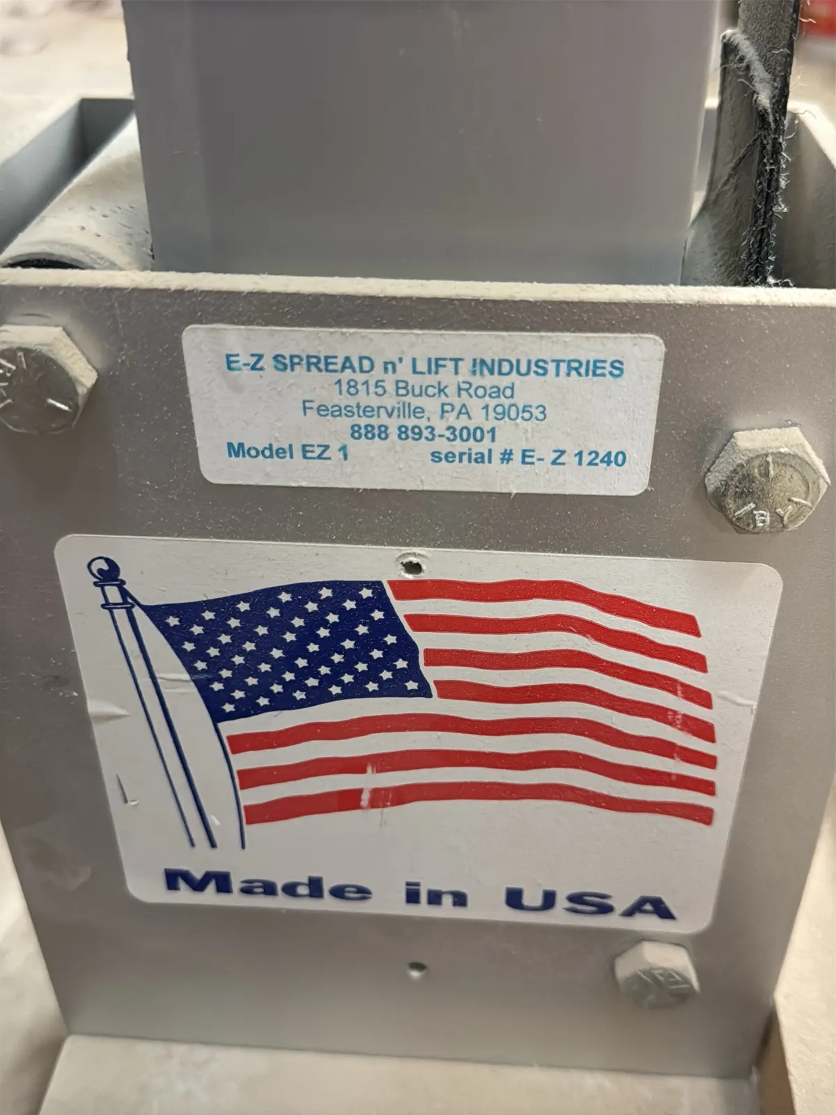 E-Z Spread n' Lift EZ1 1,200lb Capacity Hand Winch Lift, photo 7 of 7