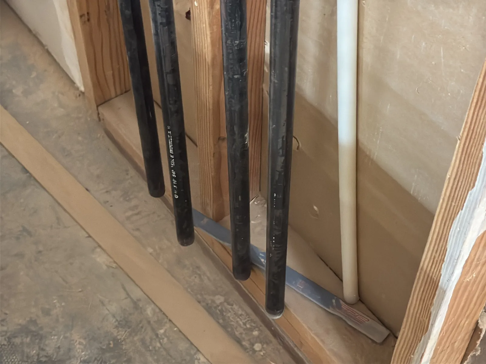 (4) 10’ Clamps, photo 5 of 5