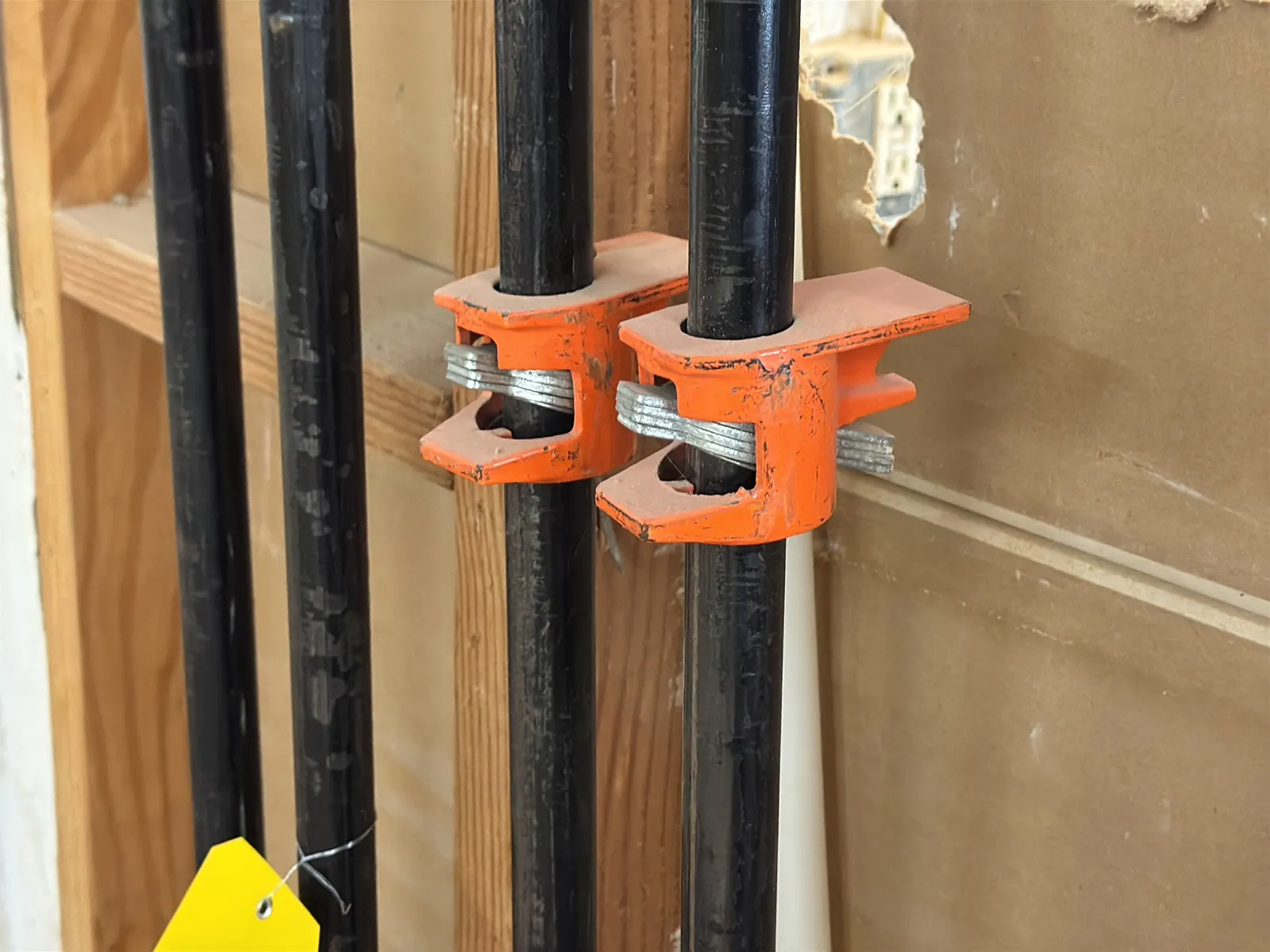 (4) 10’ Clamps, photo 3 of 5