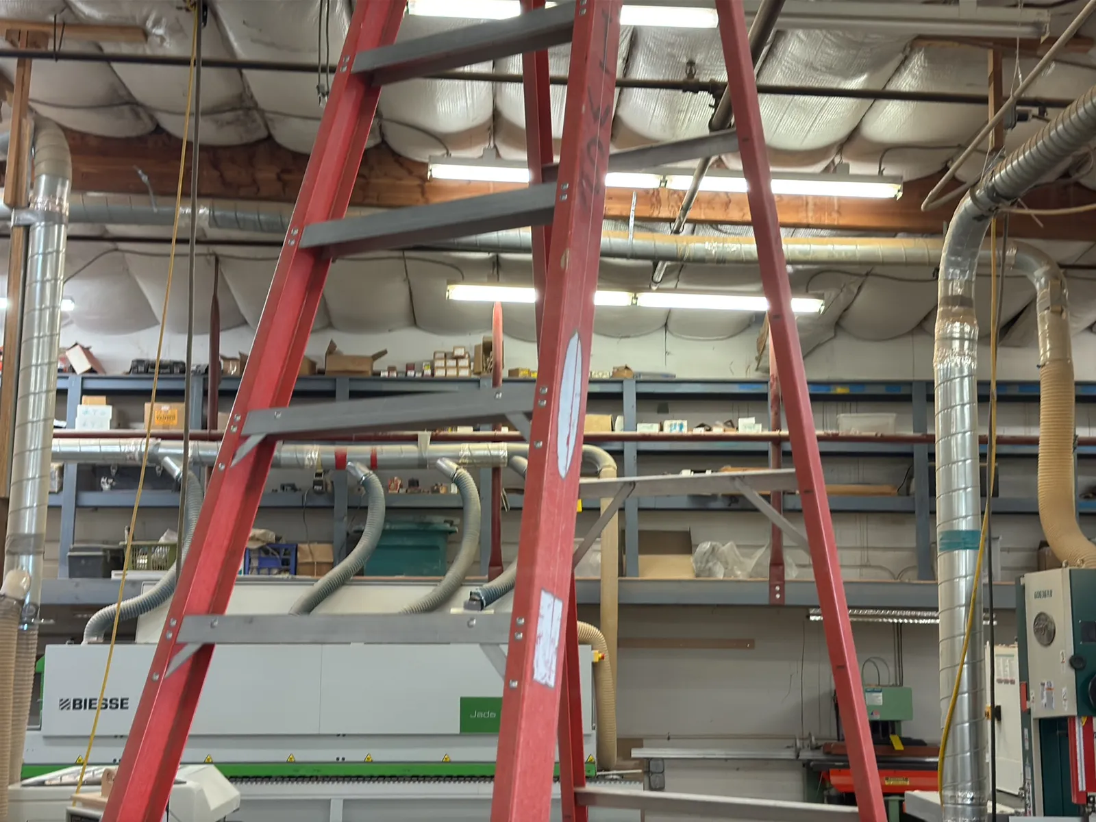 Werner 12’ Fiberglass Ladder, photo 3 of 9