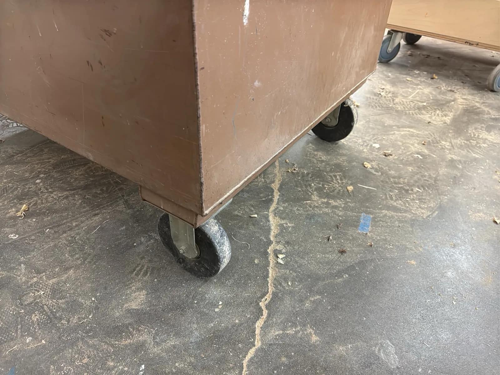 Knack 4’ Rolling Chest, photo 4 of 10