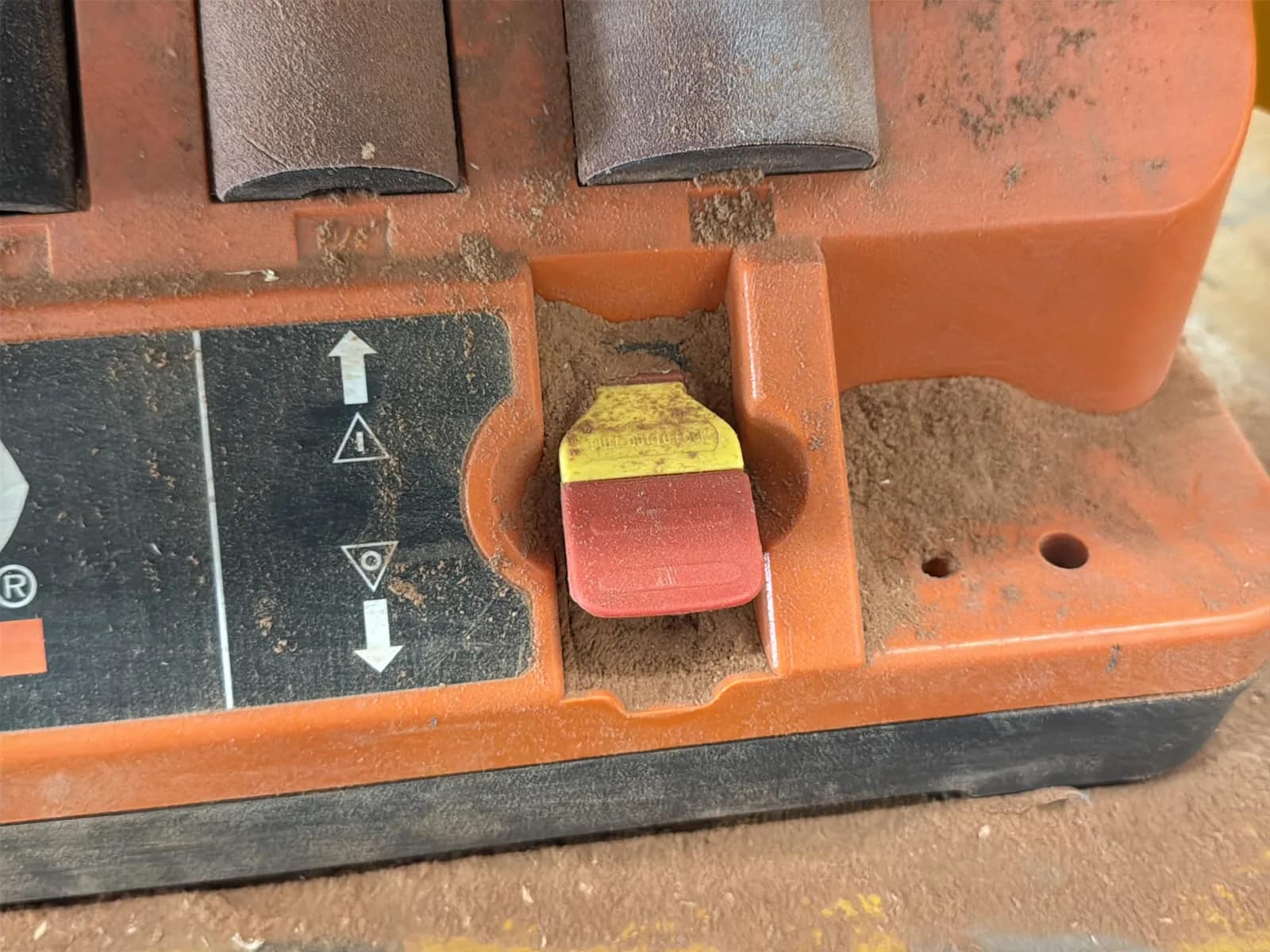 Ridgid 4” Sander With (2) Attachments, photo 6 of 7