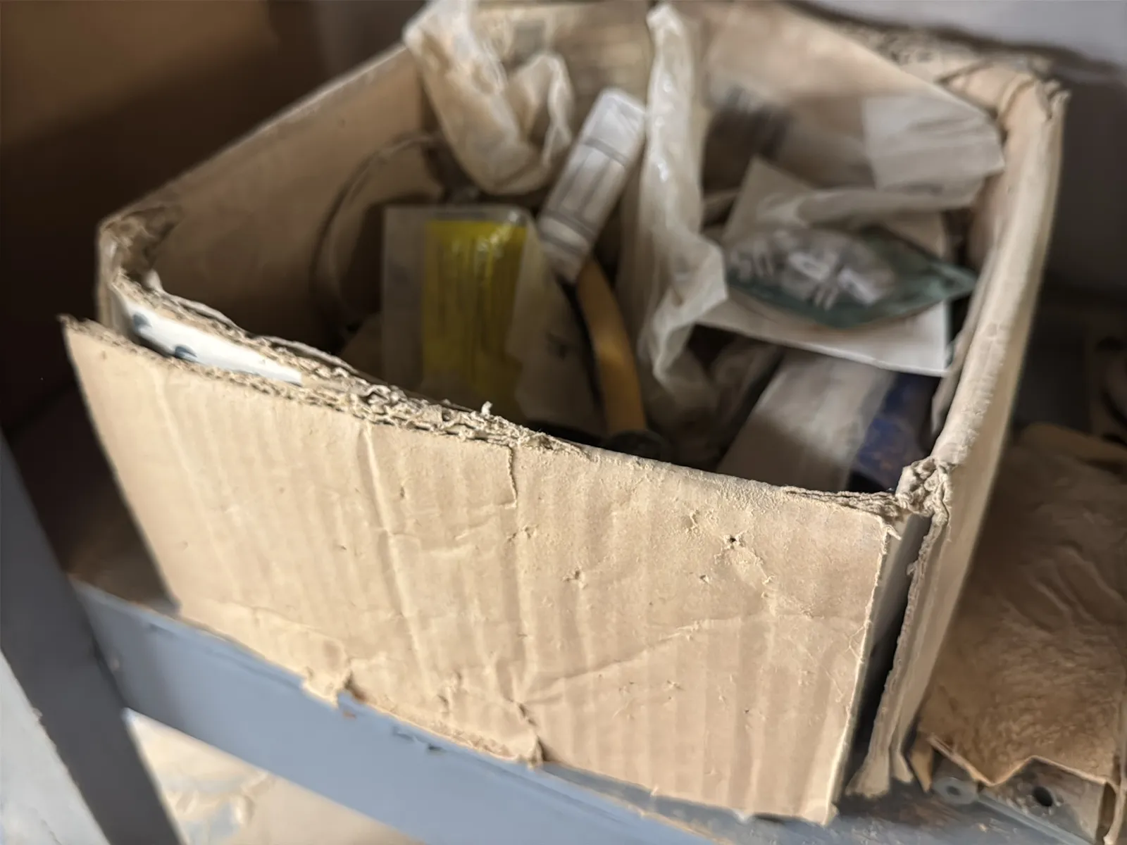 Contents Of Shelves: Cabinet Hardware, Tools, Hardware, Casters, Wire Mesh, Pivot Hinges, And More, photo 25 of 28